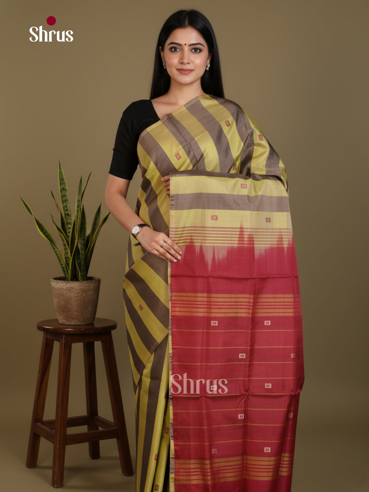 DLS09109 - Banana Pith without blouse Saree - Shop on Shrus.com