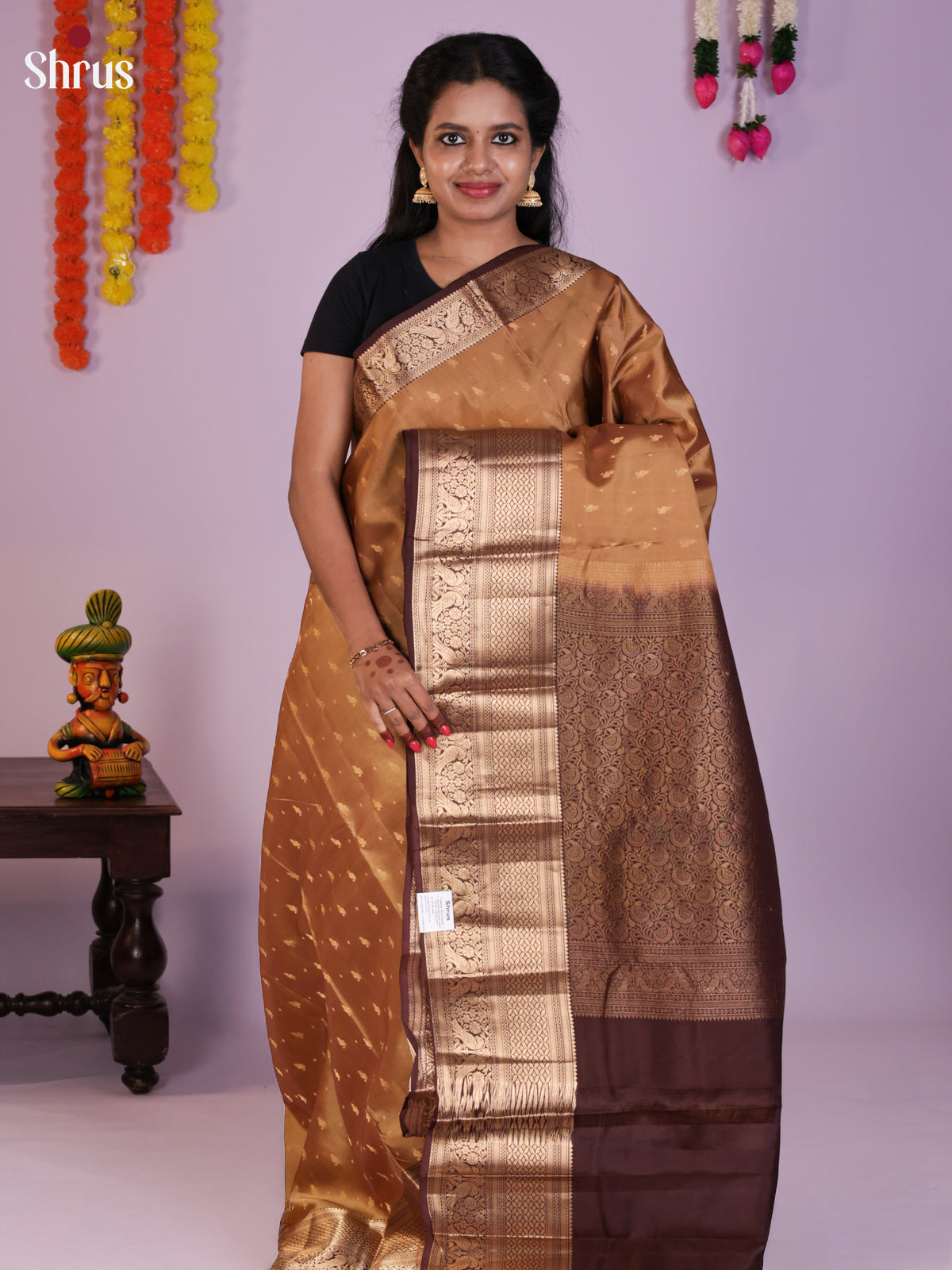 DLS16009 - Kanchipuram-halfpure Saree - Shop on Shrus.com