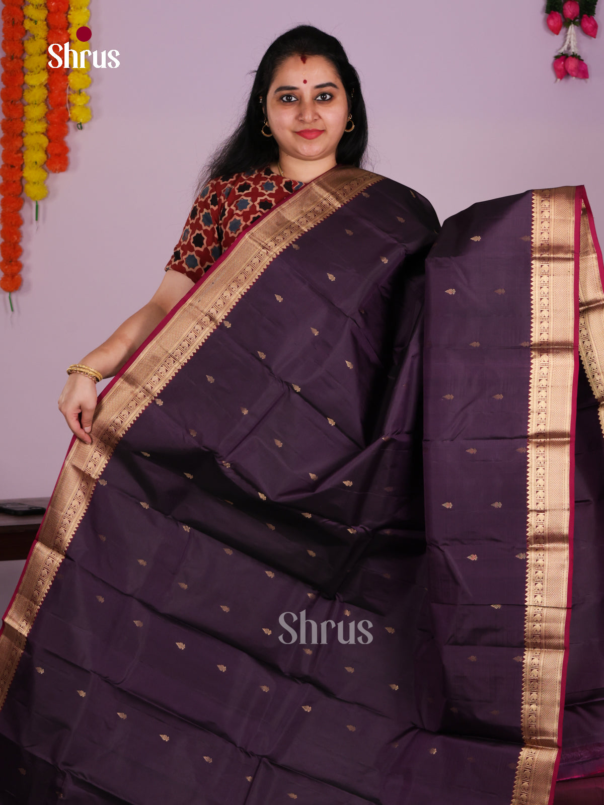 DLS16080 - Kanchipuram Butta design Saree - Shop on Shrus.com