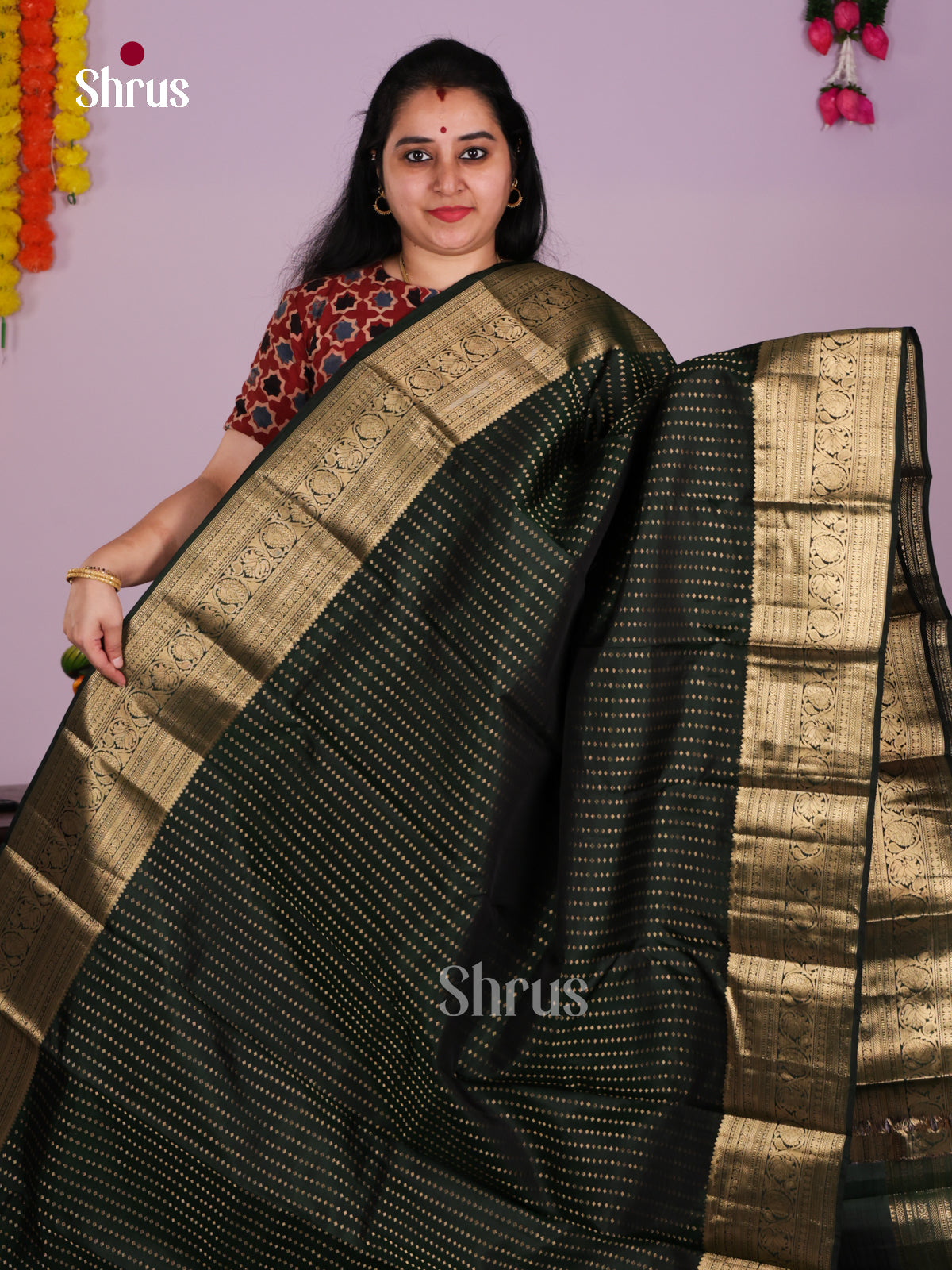 DLS16081 - Kanchipuram Butta design Saree - Shop on Shrus.com