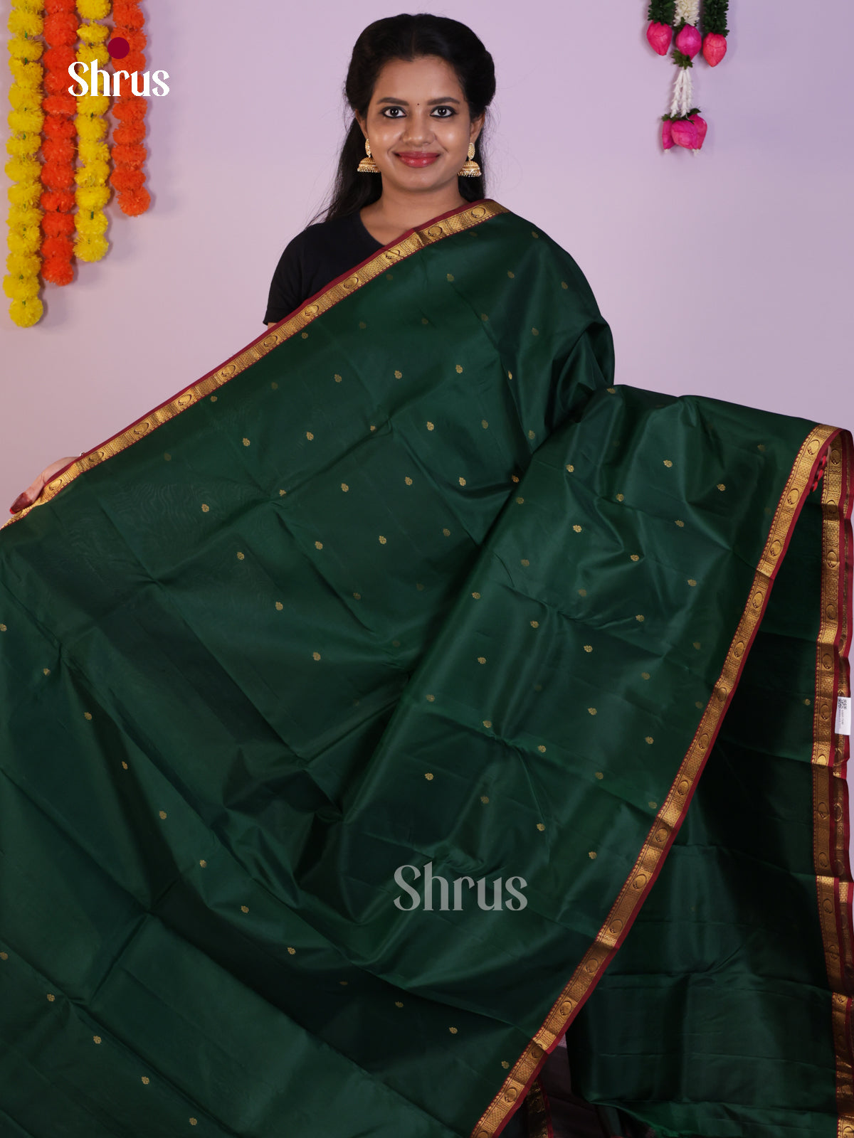 DLS16083 - Kanchipuram Butta design Saree - Shop on Shrus.com