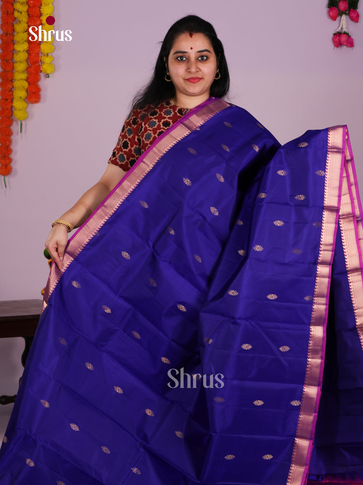 DLS16088 - Kanchipuram Butta design Saree - Shop on Shrus.com