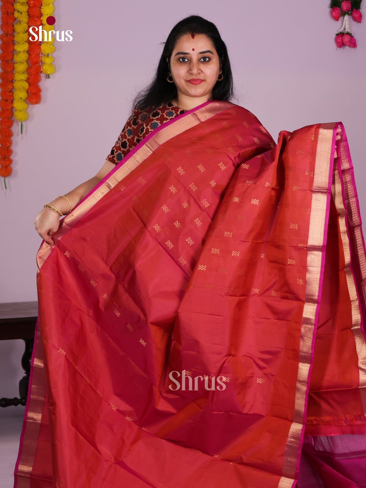 DLS16097 - Kanchipuram Butta design Saree - Shop on Shrus.com