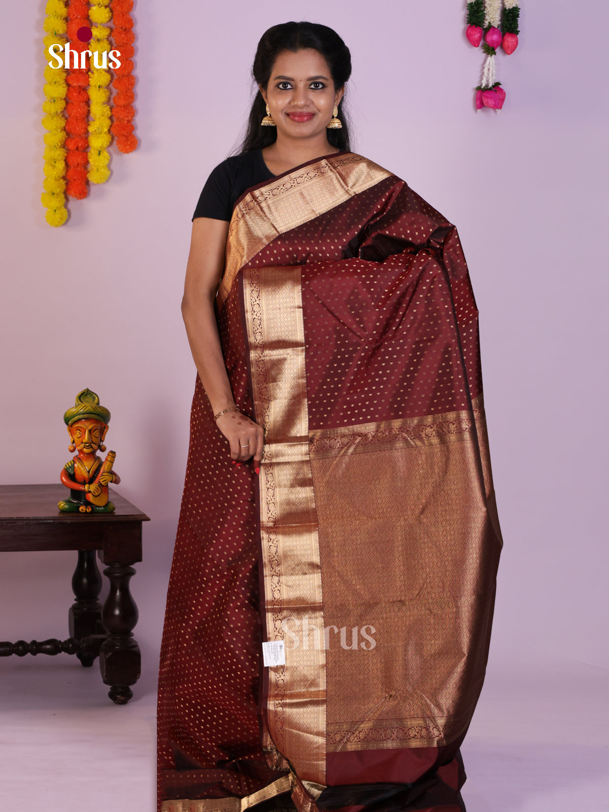Elegant Maroon Kanjivaram Saree with Intricately Woven Small Zari Buttas