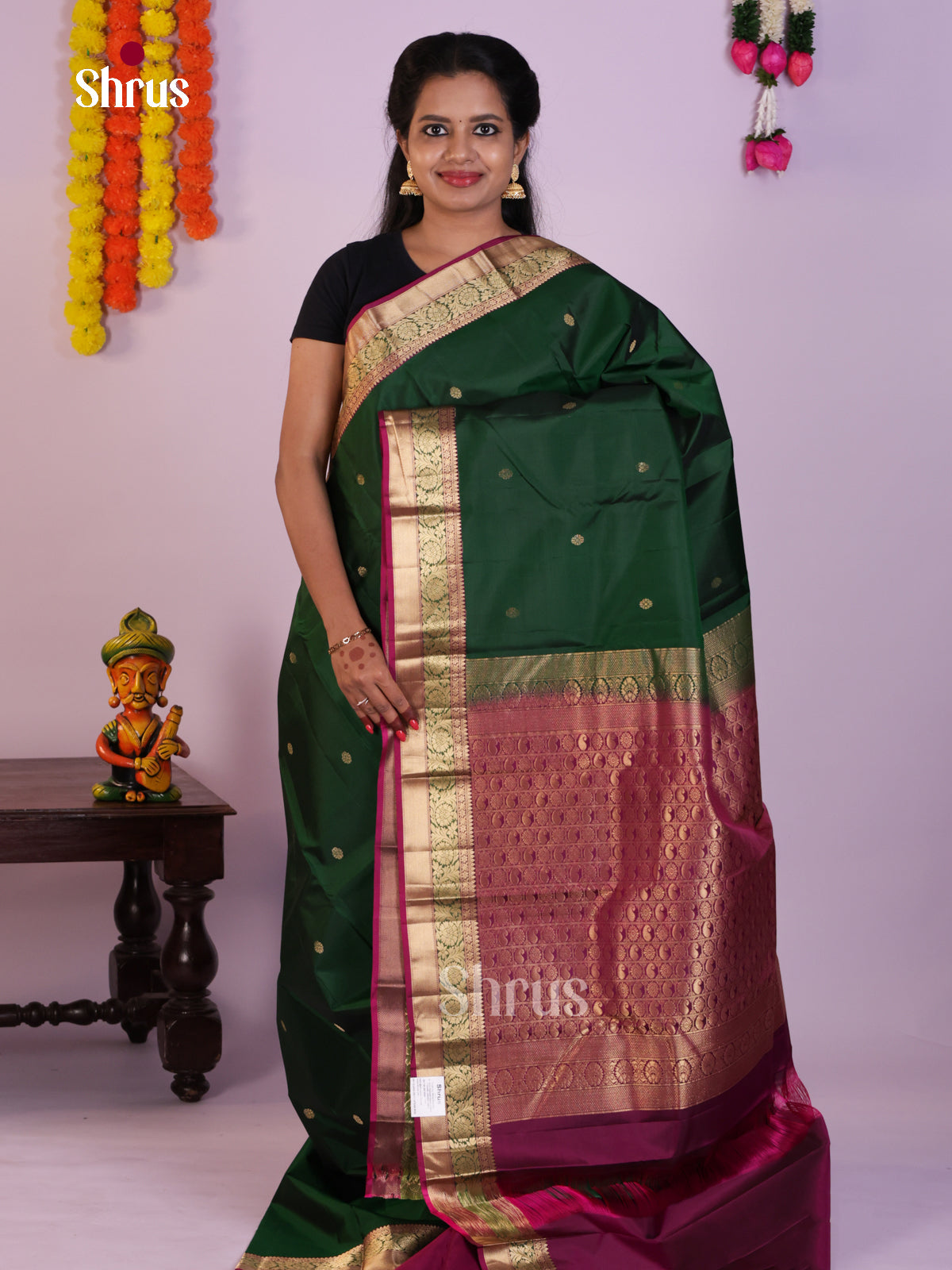DLS16132 - Kanchipuram Butta design Saree - Shop on Shrus.com