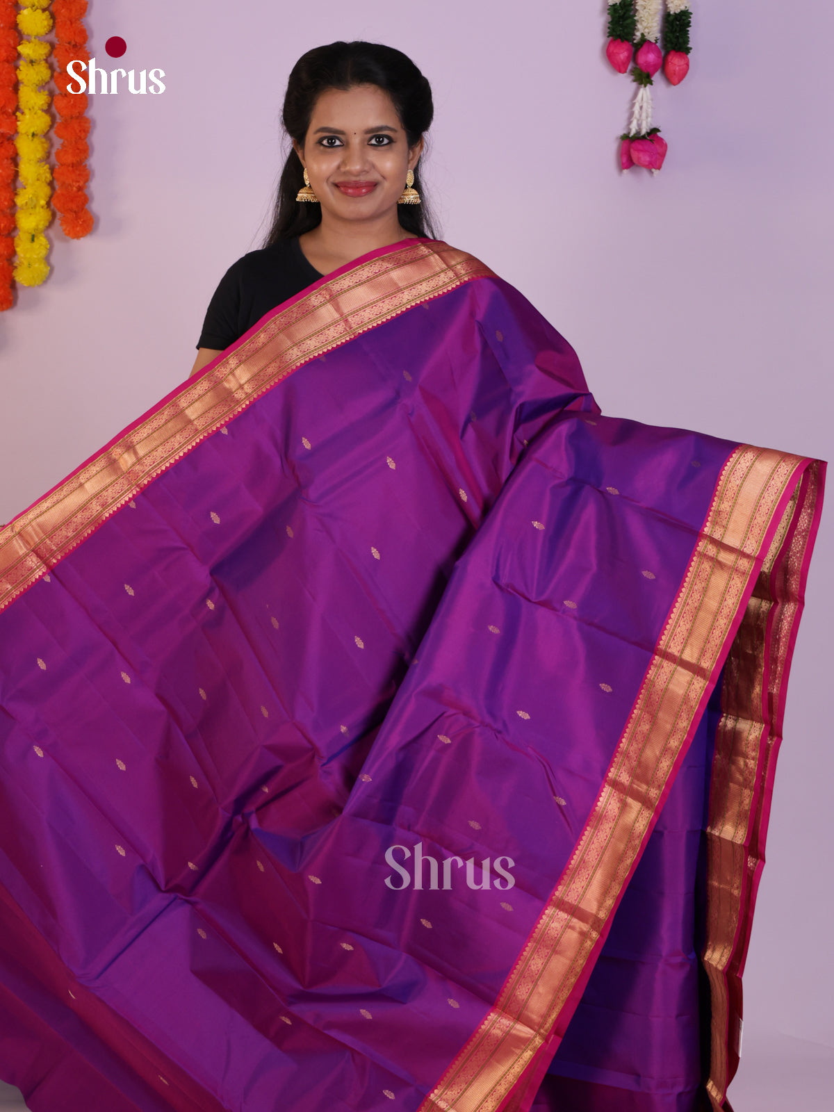 DLS16134 - Kanchipuram Butta design Saree