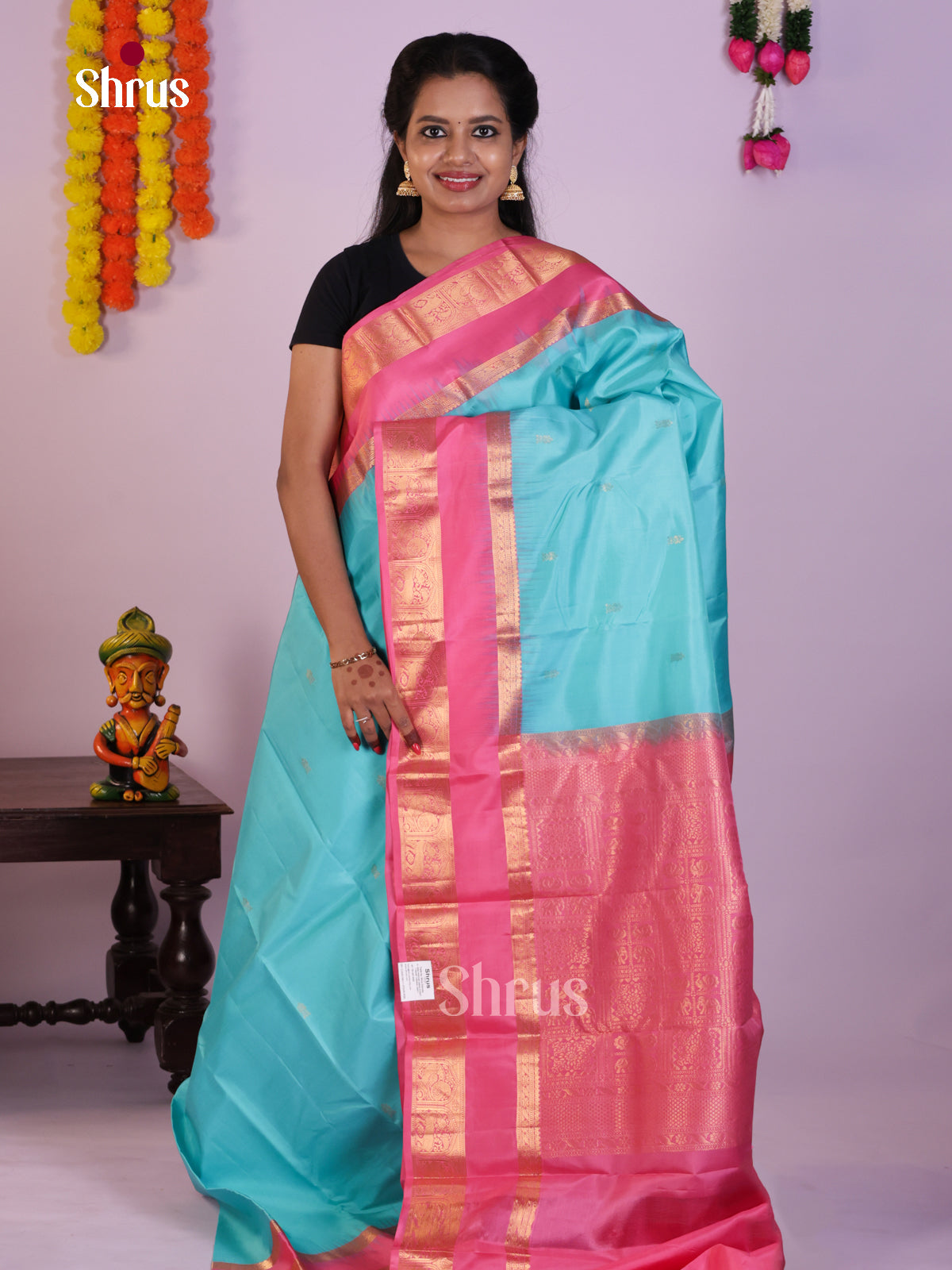 DLS16168 - Kanchipuram Rettapet Saree - Shop on Shrus.com