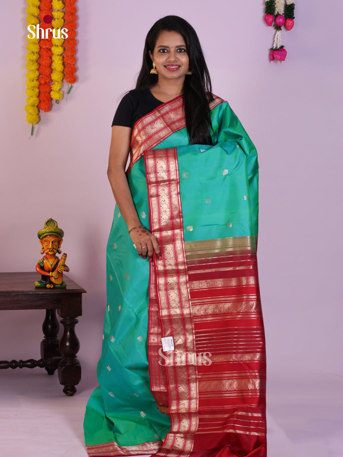 DLS16234 - Kanchipuram Korvai Butta Saree
