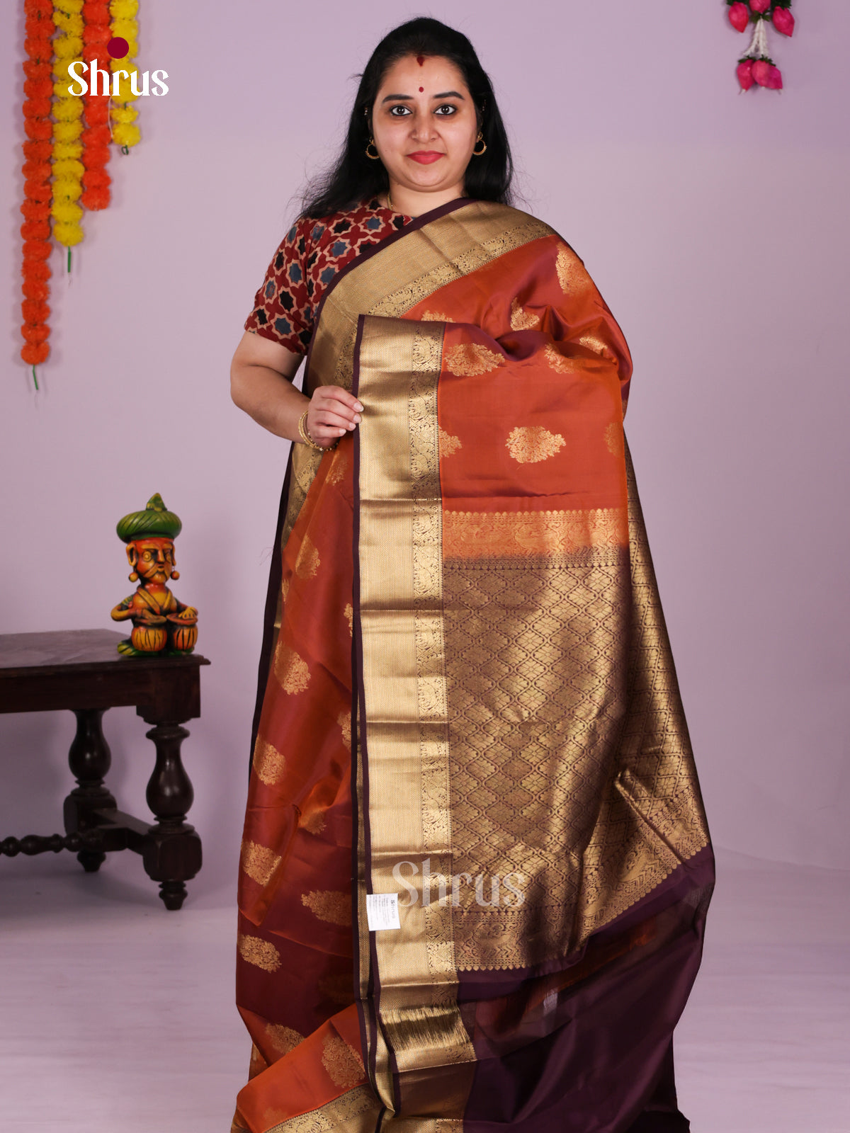 DLS16298 - Kanchipuram Butta design Saree - Shop on Shrus.com