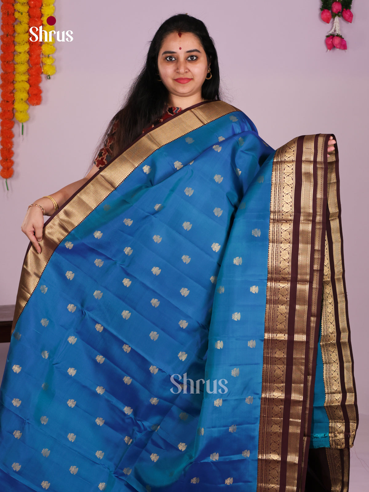 DLS16315 - Kanchipuram Korvai Butta Saree - Shop on Shrus.com