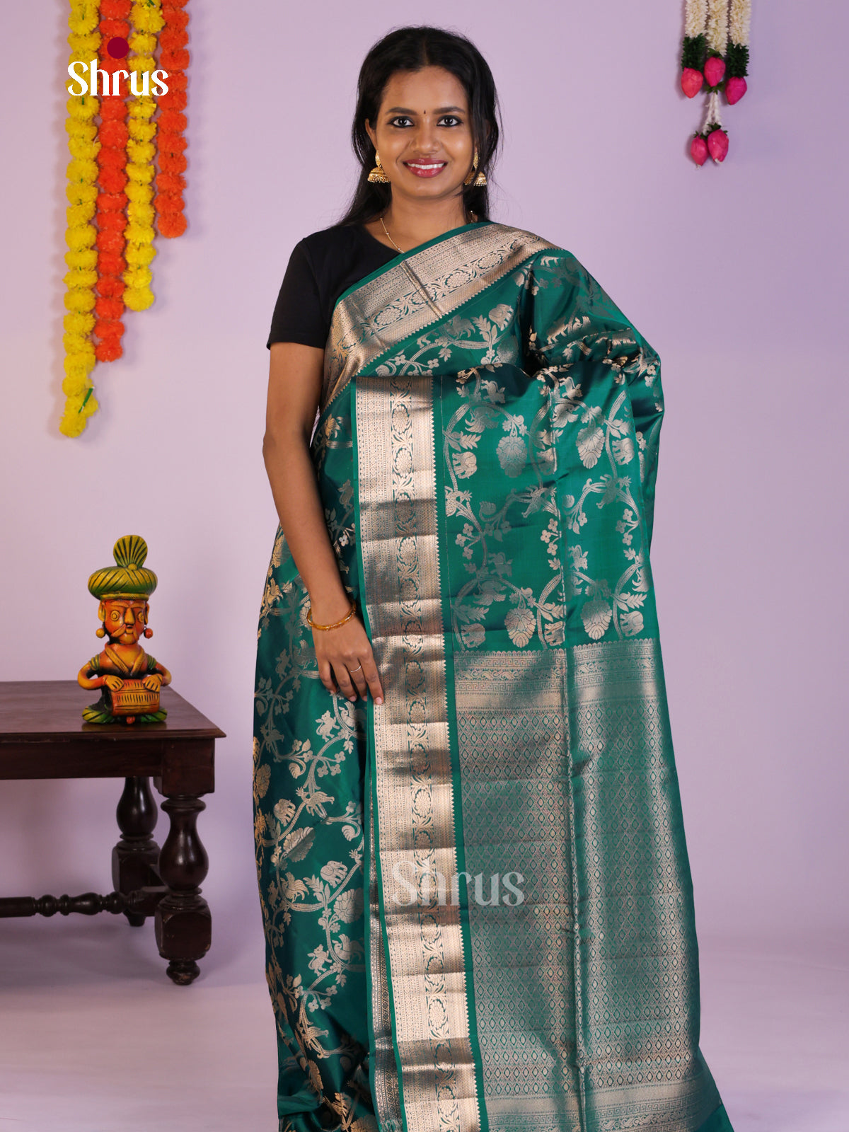 Dazzling Green Single Tone Soft Silk Saree with vana shingaram floral nestling brocade - Shop on Shrus.com