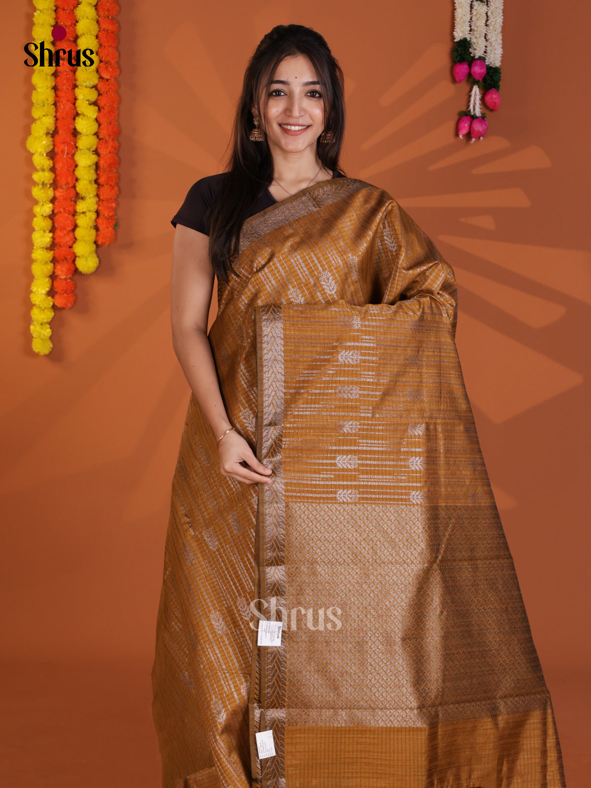 DLS18118 - Semi Jute Saree