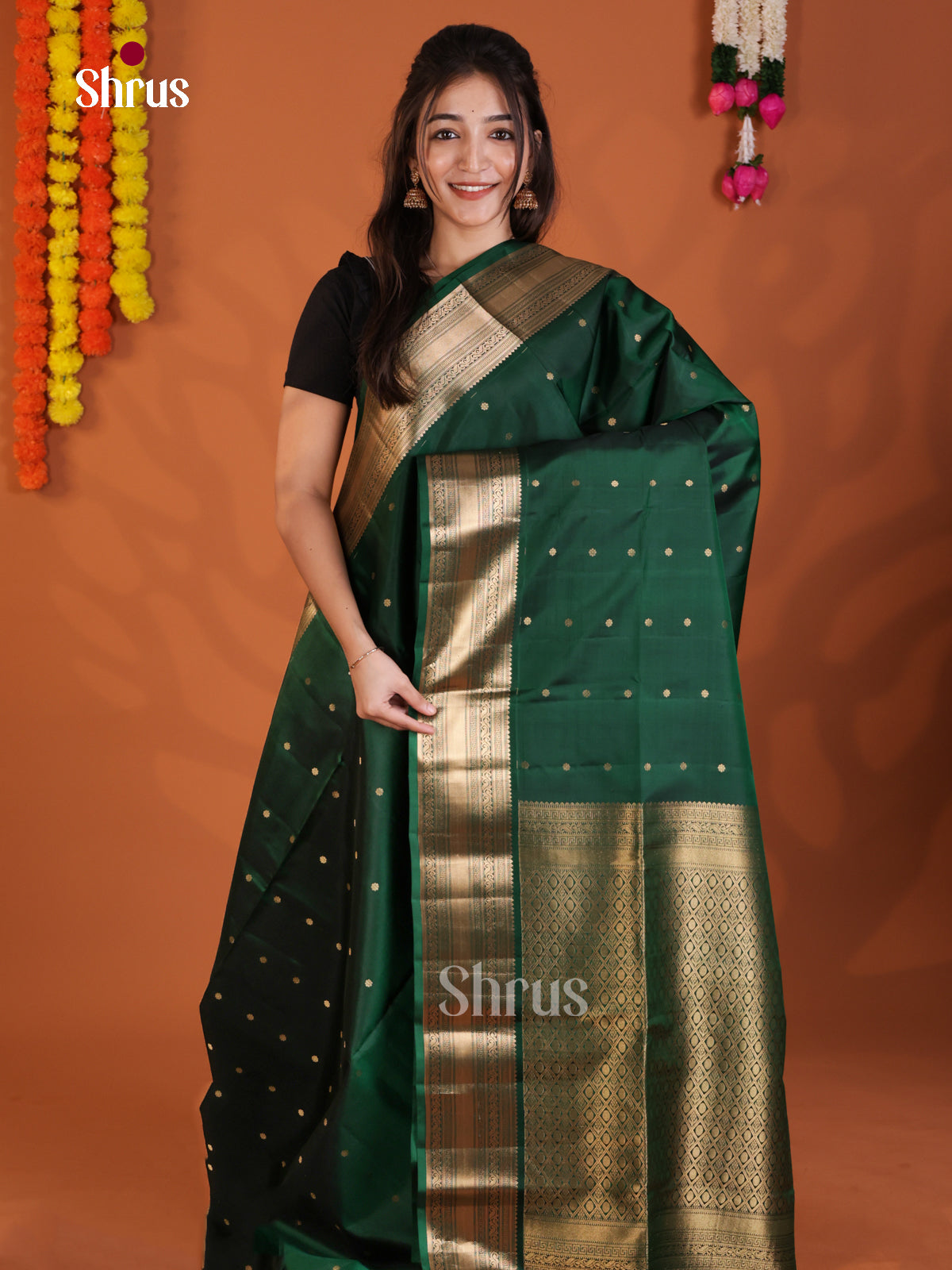 Exquisite Green Single Tone Soft Silk Saree with zari buttas & Brocade pallu - Shop on Shrus.com