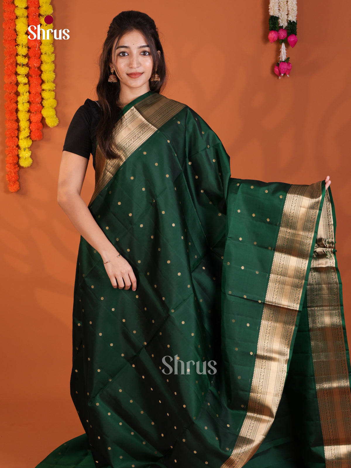 Exquisite Green Single Tone Soft Silk Saree with zari buttas & Brocade pallu - Shop on Shrus.com