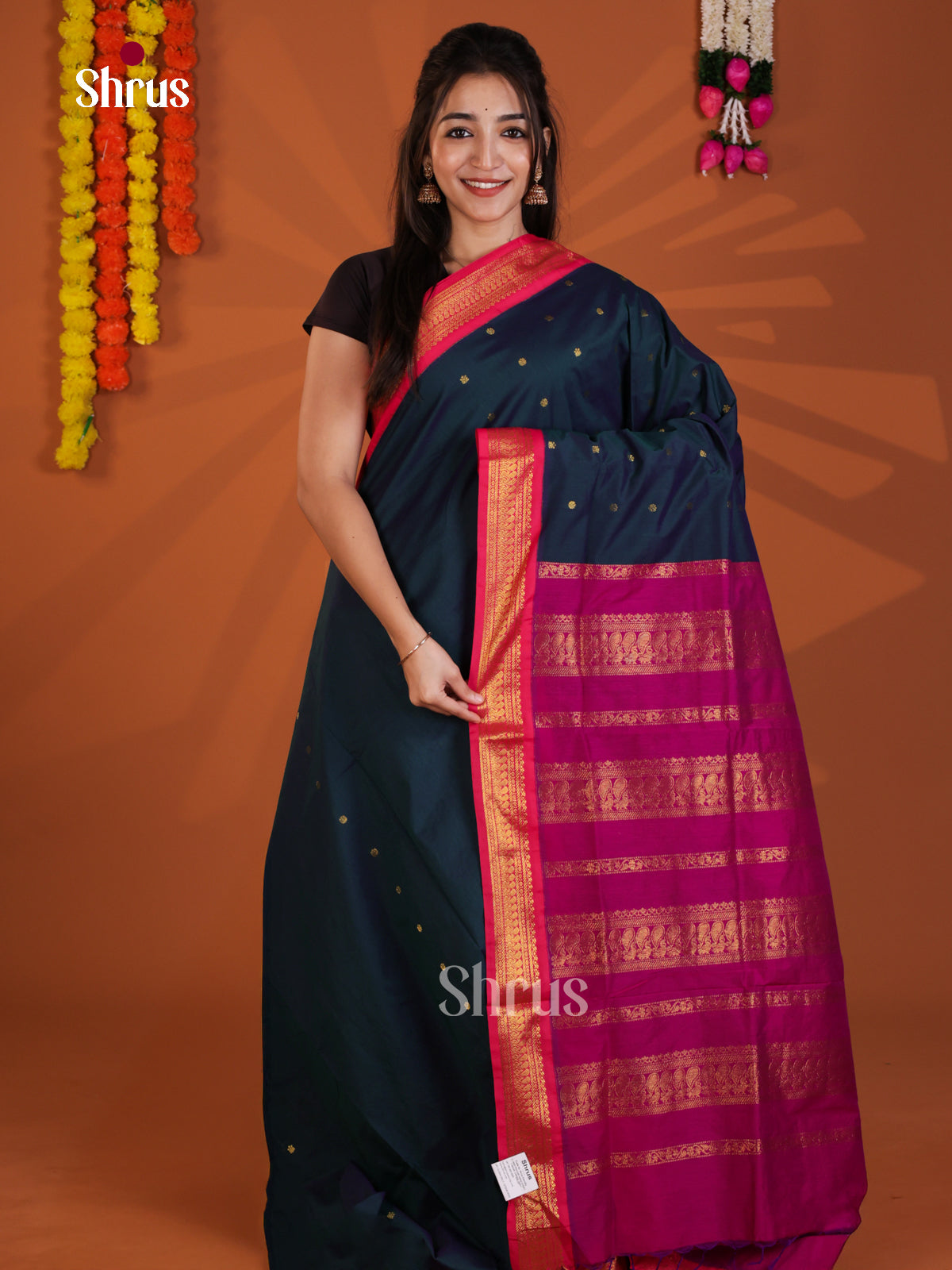 Peacock Green & Majenta - Kalyani Cotton Saree - Shop on Shrus.com