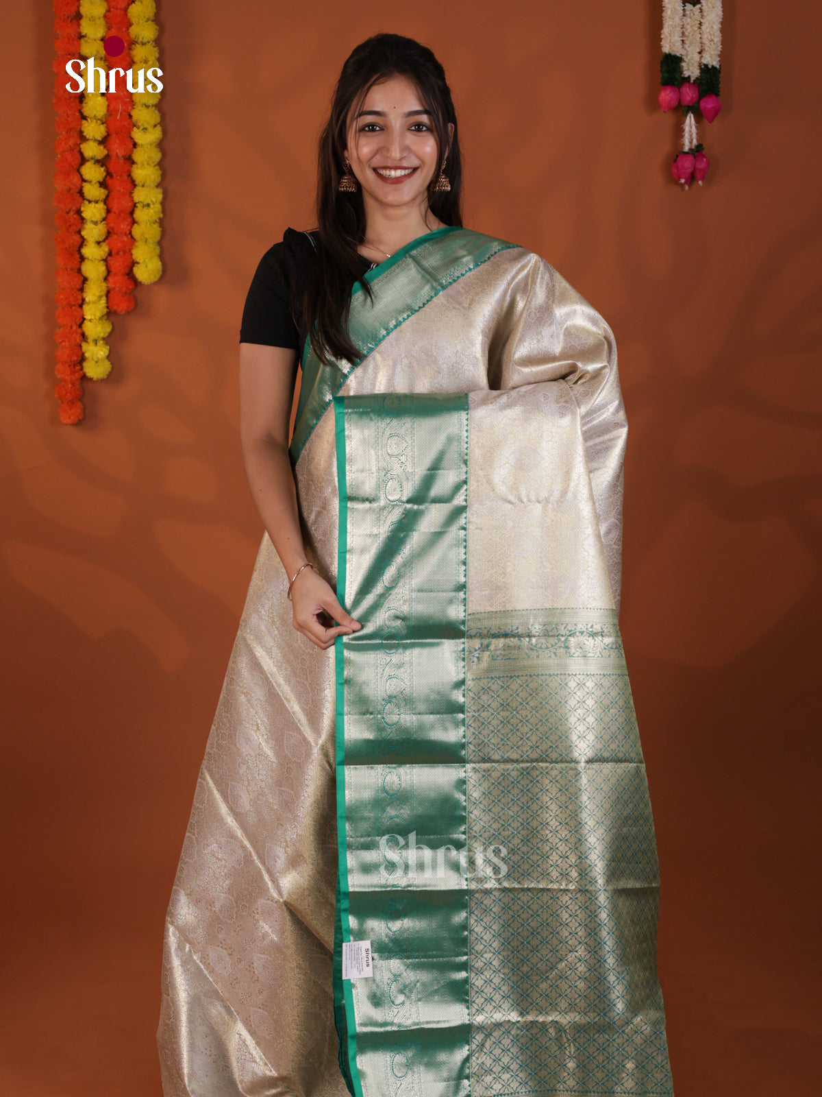 Cream & Green - Kanchipuram-halfpure Saree- DLS29112 - Shop on Shrus.com