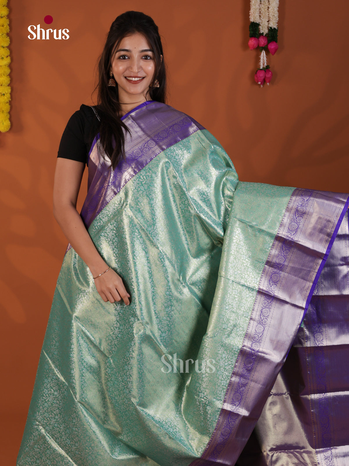 DLS29113 - Kanchipuram-halfpure Saree - Shop on Shrus.com