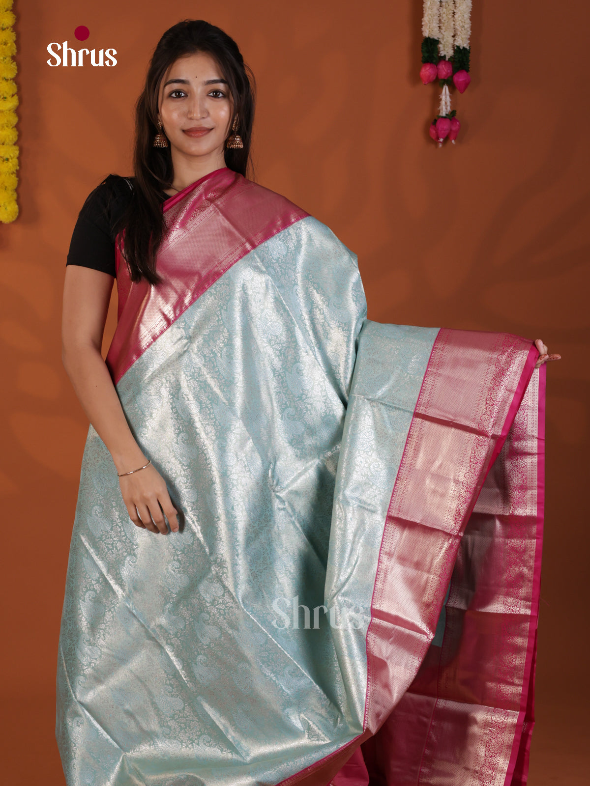 DLS29184 - Kanchipuram-halfpure Saree