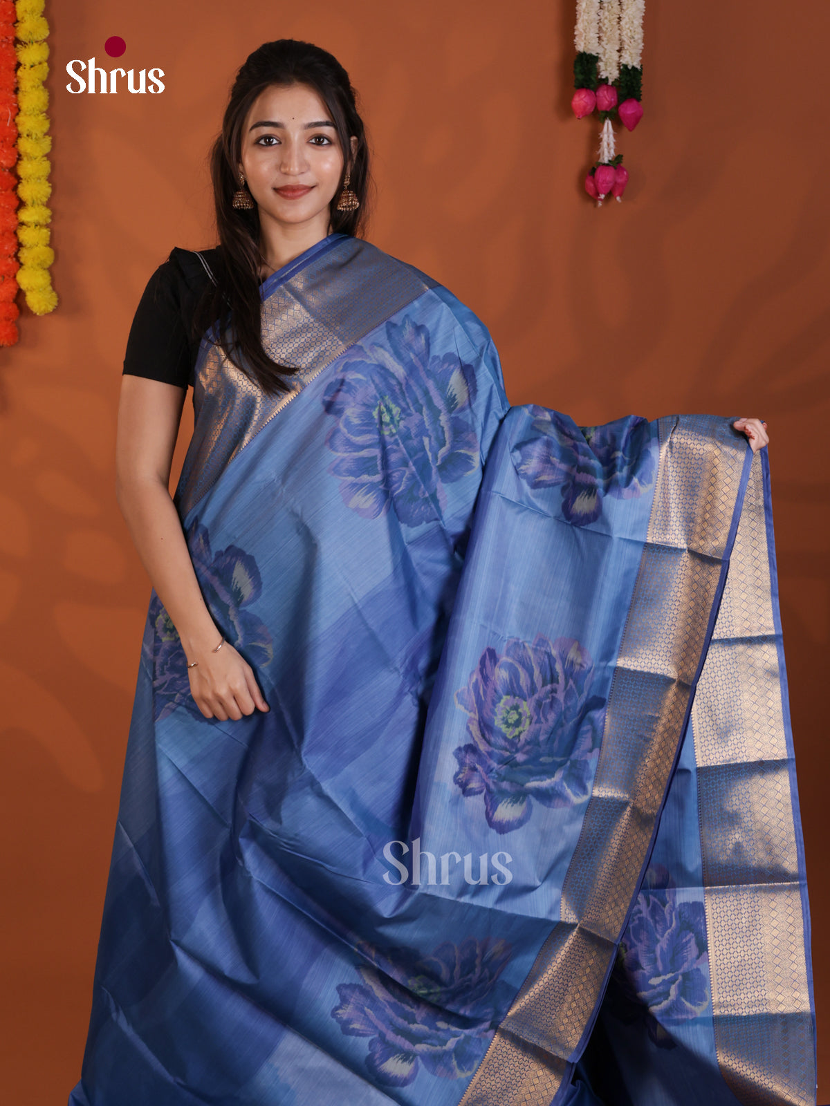 DLS29213 - Kanchipuram-halfpure Saree