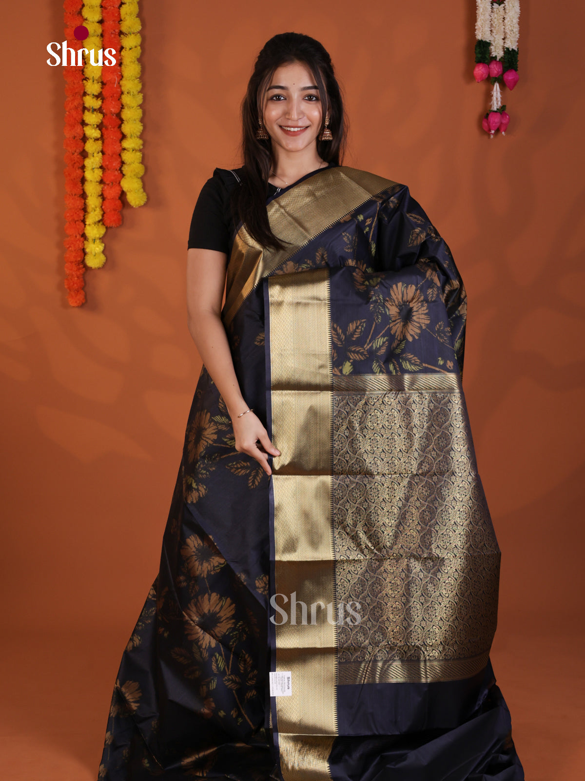 DLS29224 - Kanchipuram-halfpure Saree - Shop on Shrus.com