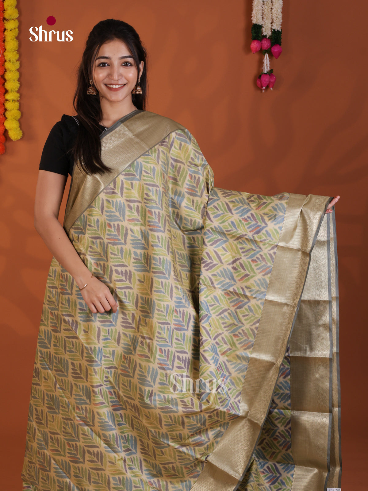 DLS29243 - Kanchipuram-halfpure Saree - Shop on Shrus.com