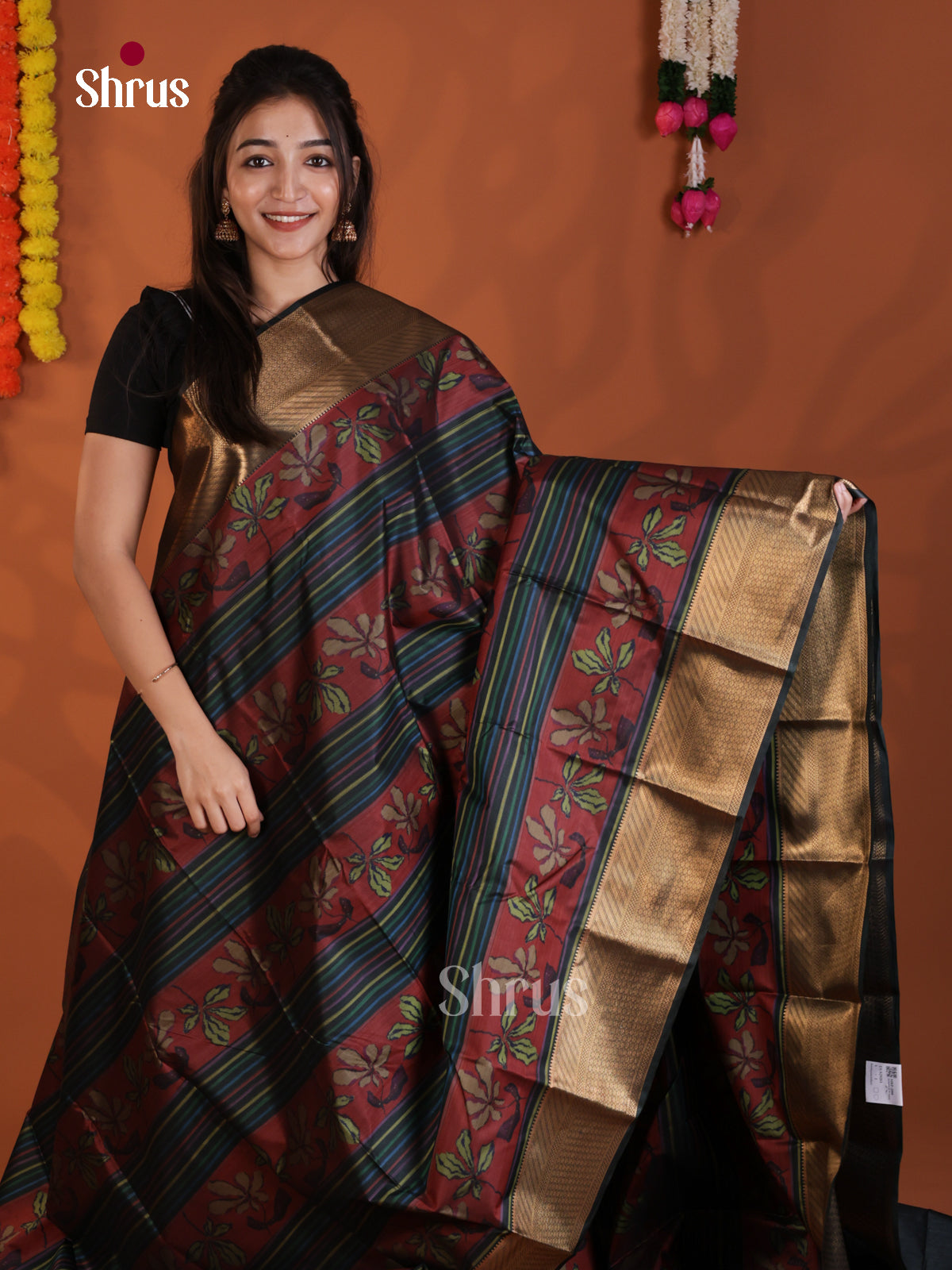 DLS29261 - Kanchipuram-halfpure Saree