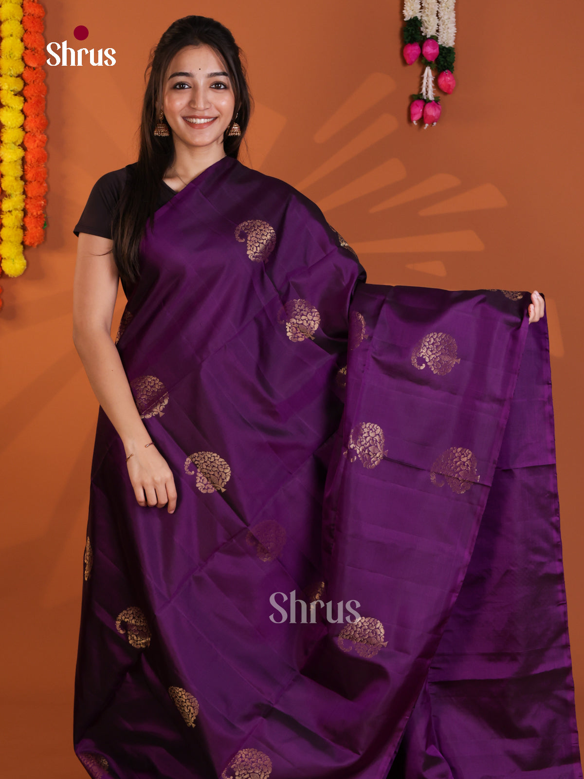 Beautiful Violet Soft Silk Saree with zari paisleys motifs