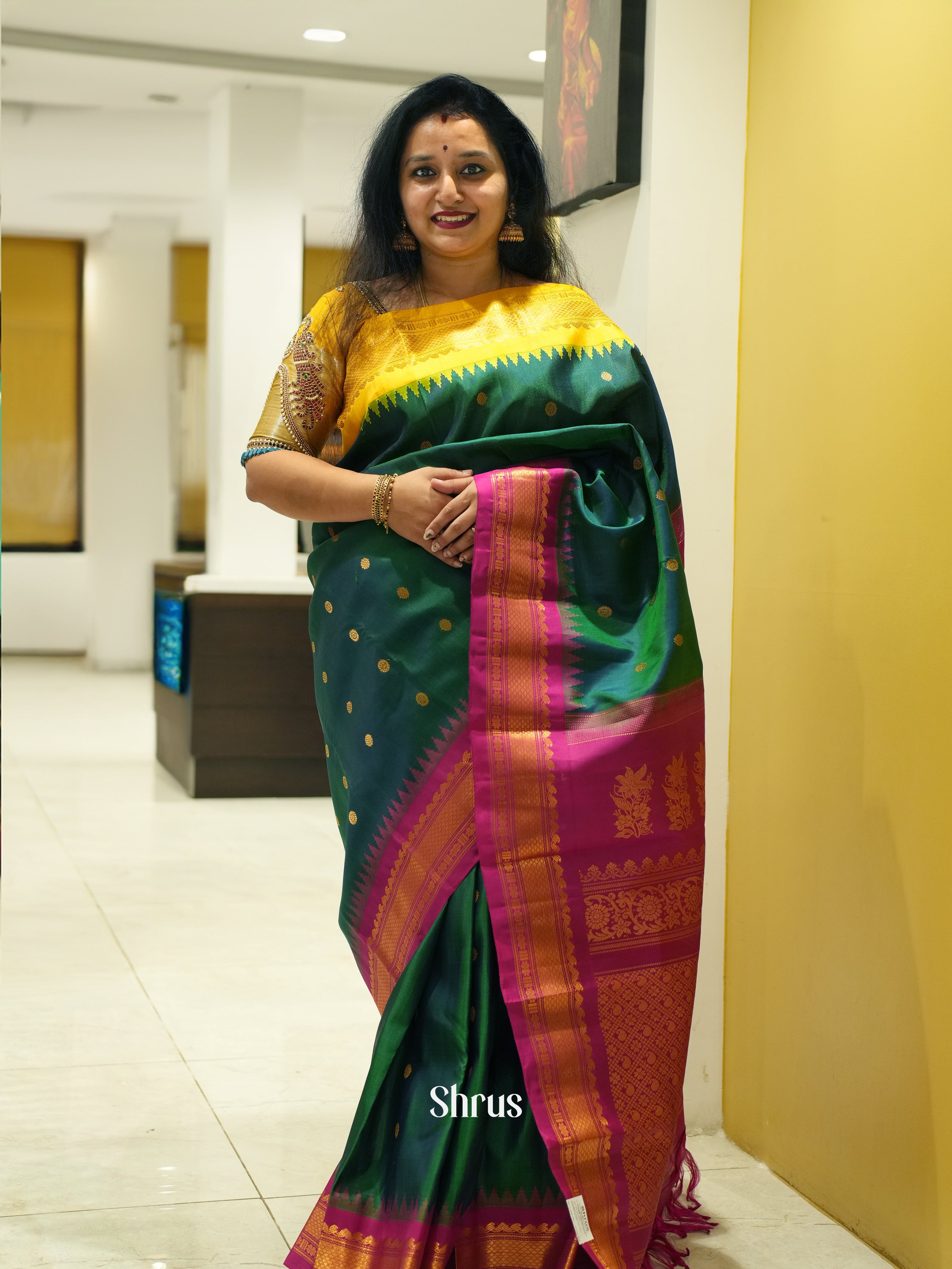 Green & Pink - Gadwal Silk Saree - Shop on ShrusEternity.com