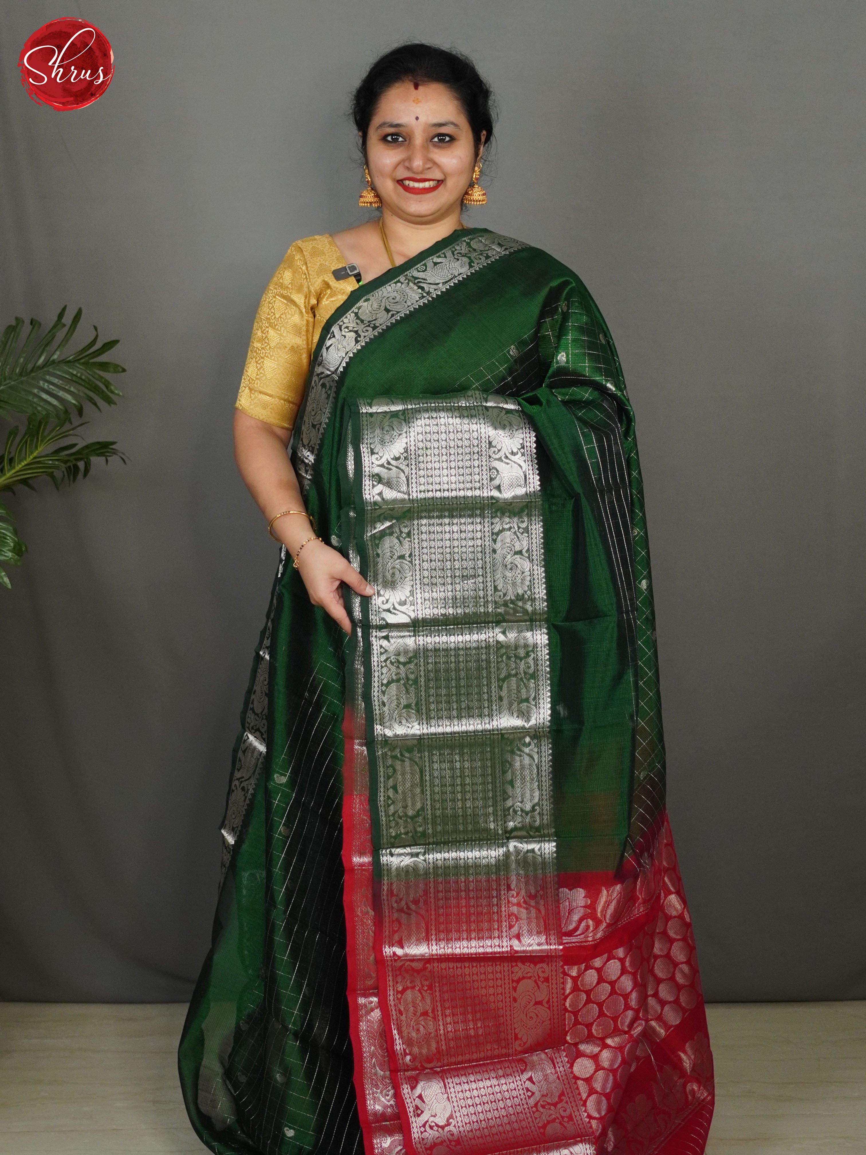 Green and Red - Mangalagiri silkcotton Saree - Shop on ShrusEternity.com