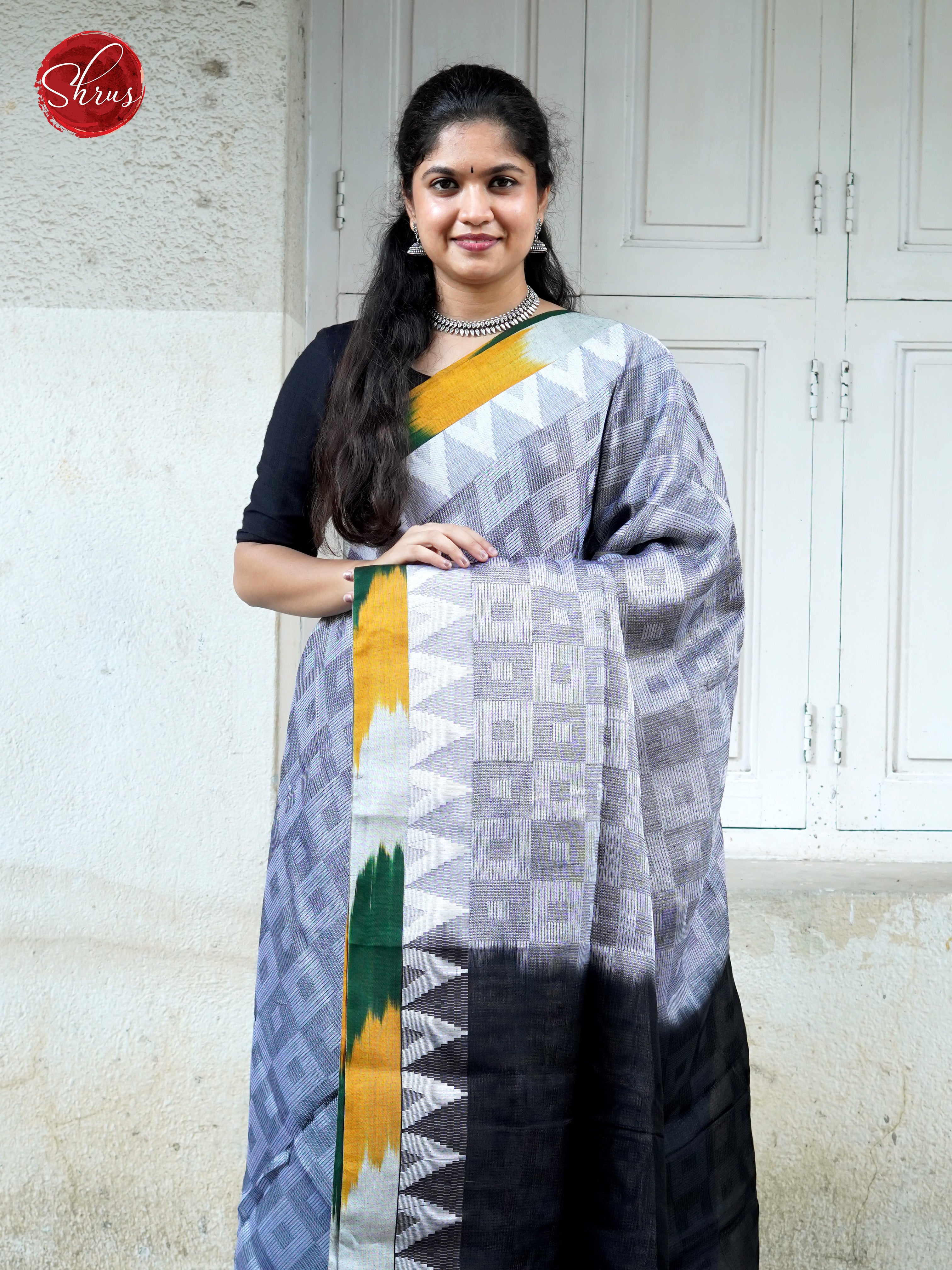Grey & Black - Dhakhai cotton - Shop on ShrusEternity.com