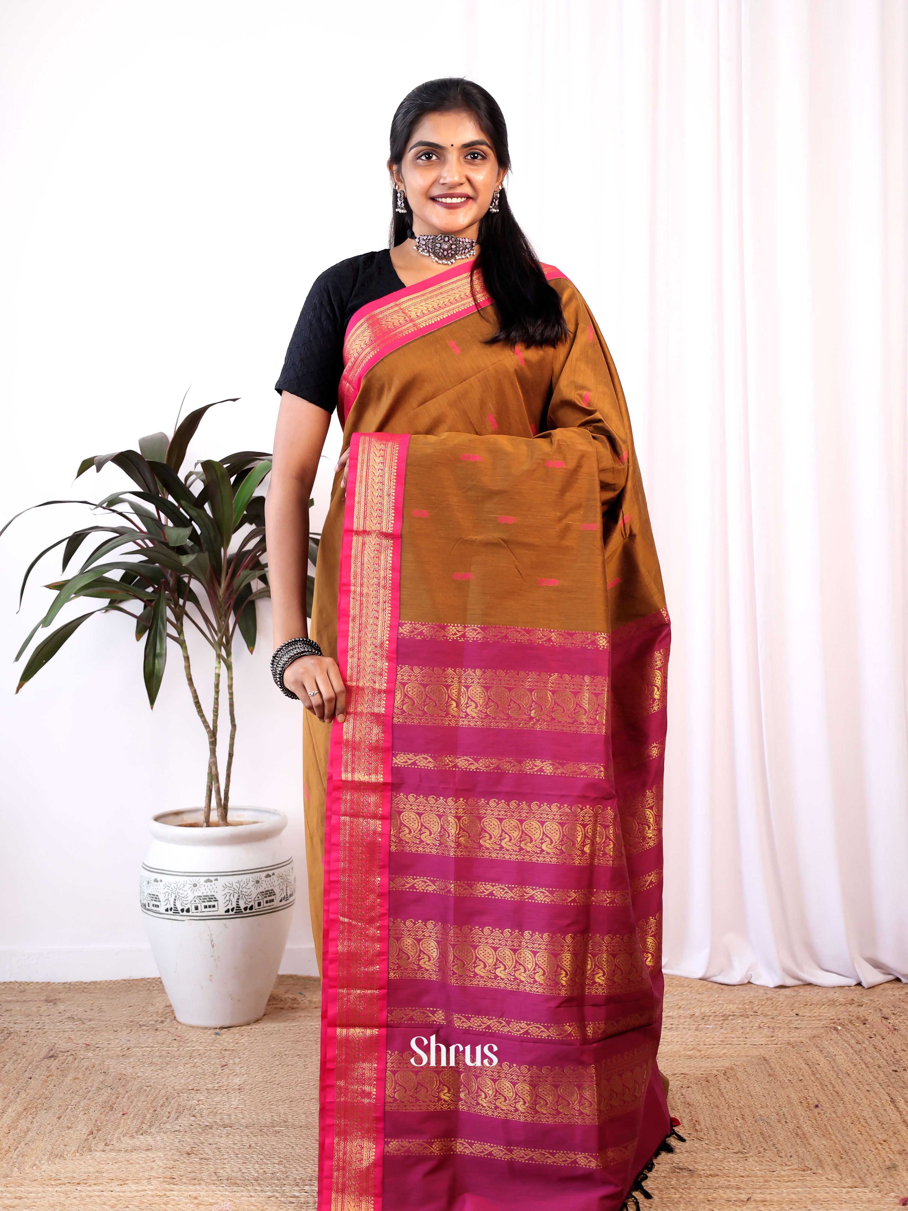Brown & Majenta - Kalyani Cotton Saree - Shop on Shrus.com