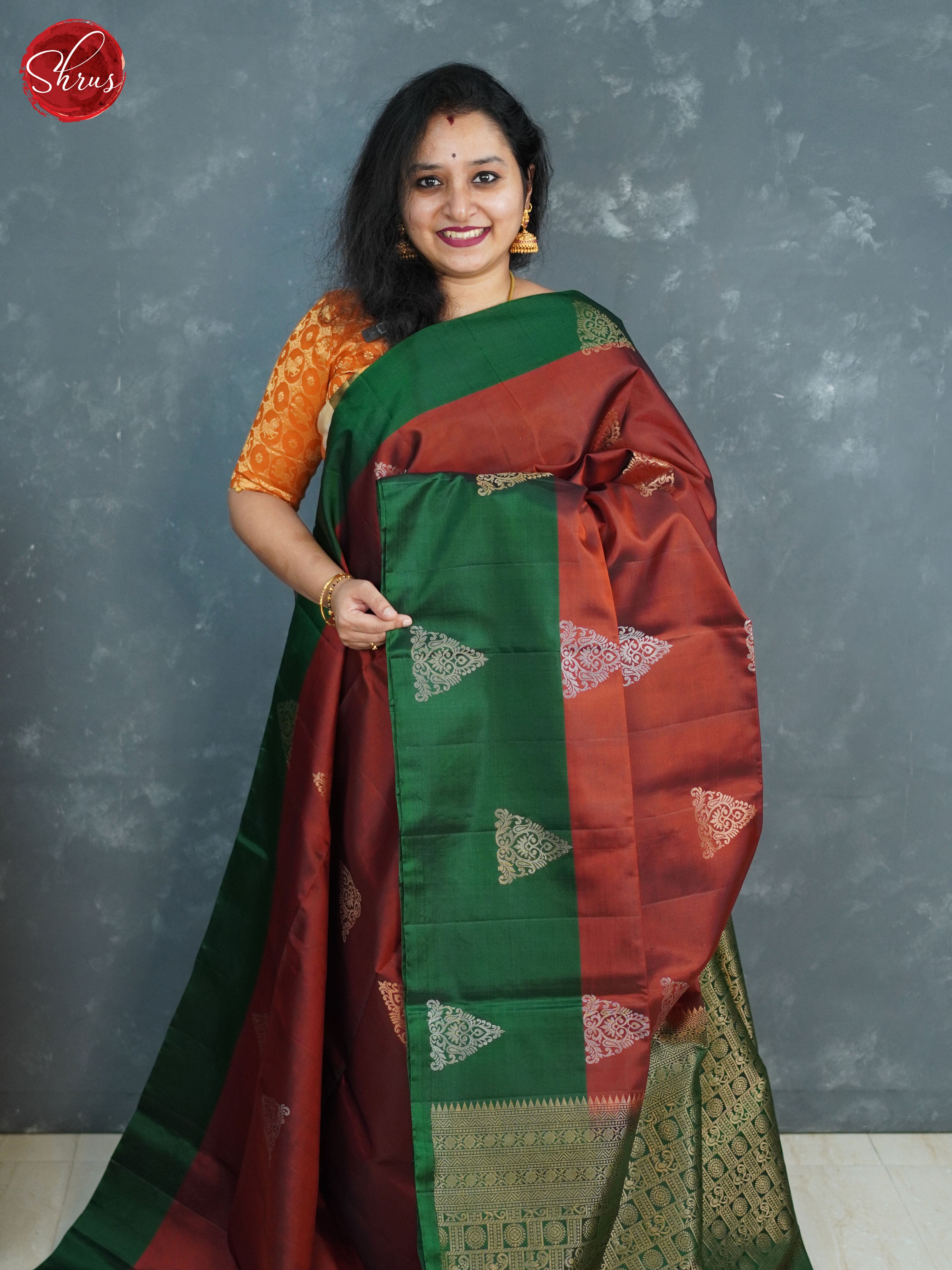 Arakku Maroon and Green- Soft Silk Saree - Shop on ShrusEternity.com