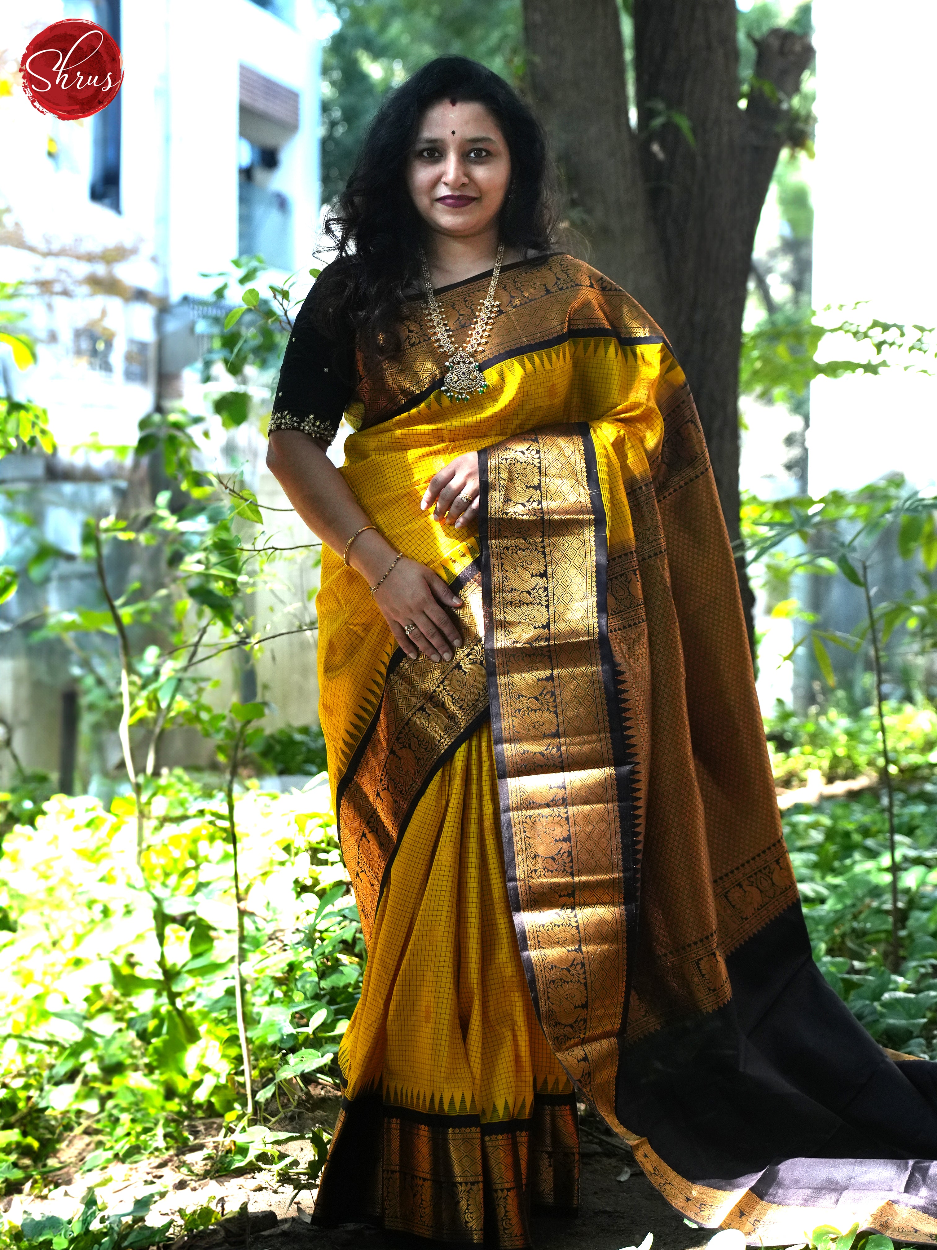 Yellow And Brown- Gadwal Silk Saree - Shop on ShrusEternity.com