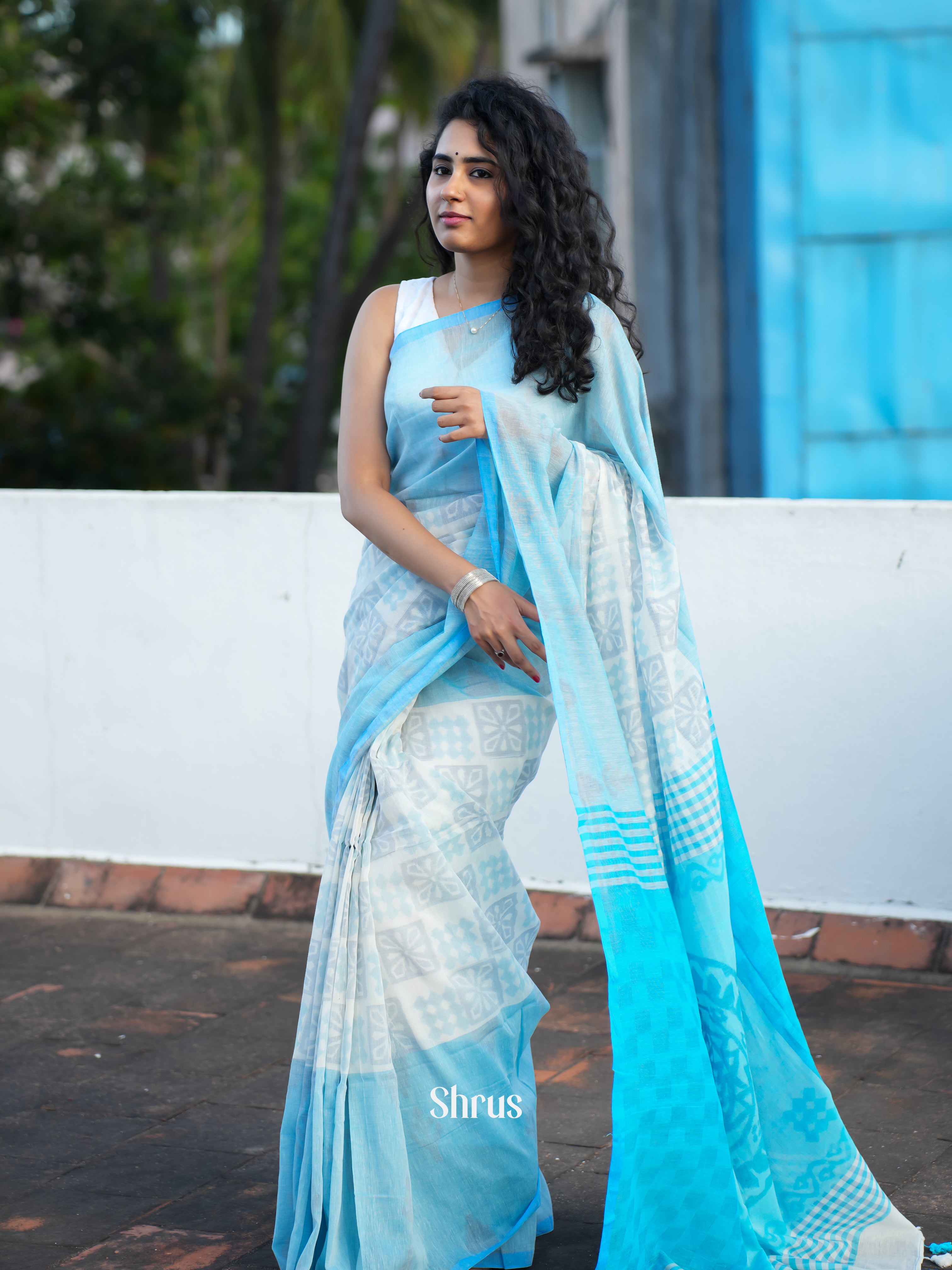Blue & Cream - Bengal cotton Saree - Shop on ShrusEternity.com