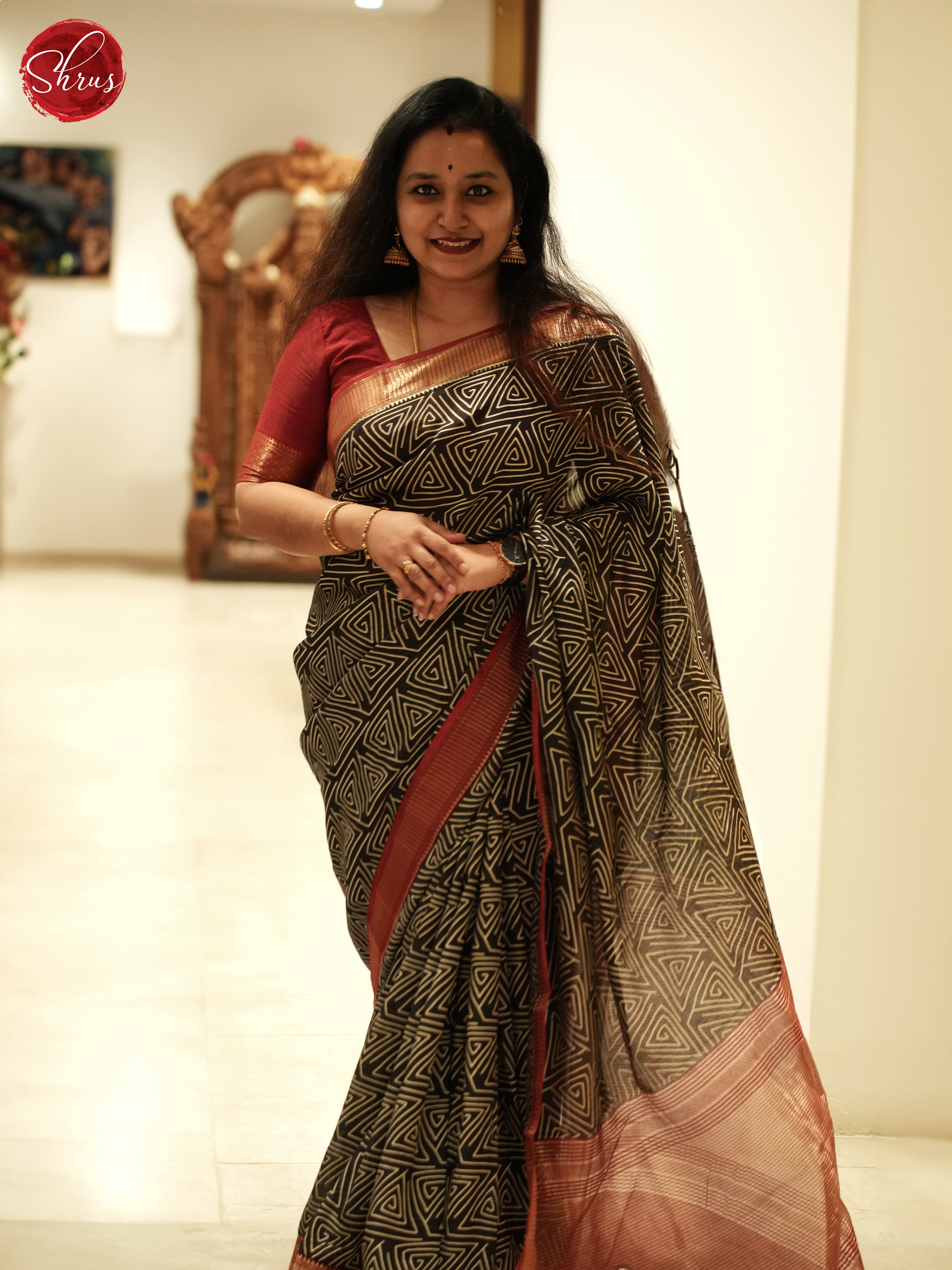 Black And Red-Art Modal Saree - Shop on ShrusEternity.com
