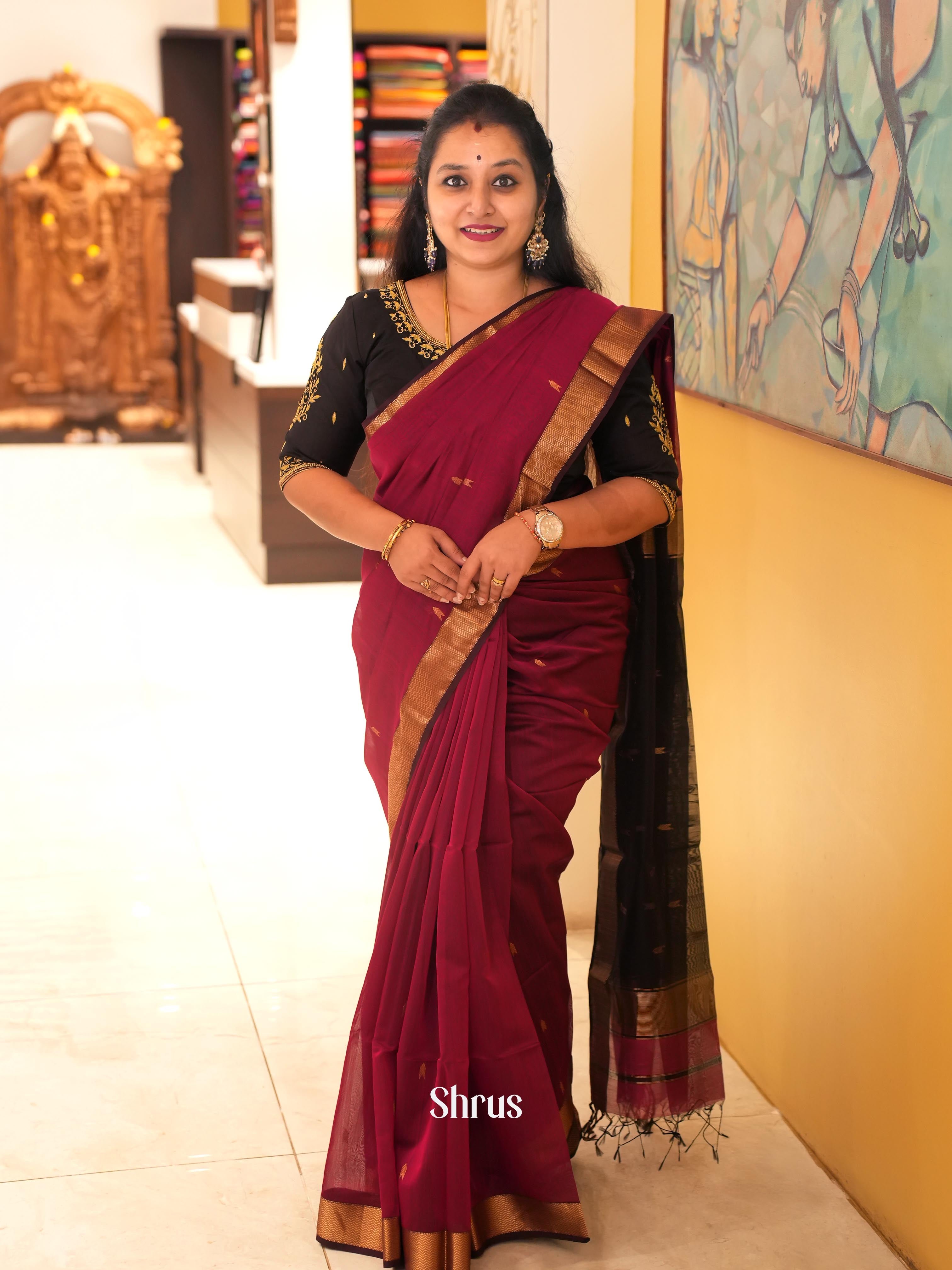 Pink Black Maheshwari silkcotton Saree - Shop on ShrusEternity.com