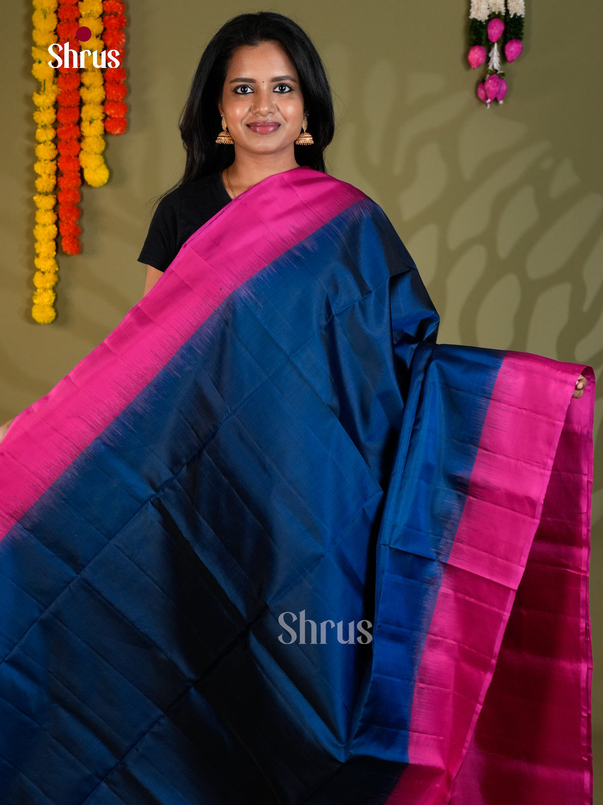 Buy Vibrant Dark Blue Pure Soft Silk Saree with Plain Body, Magenta Border & Zari Floral Brocade Pallu