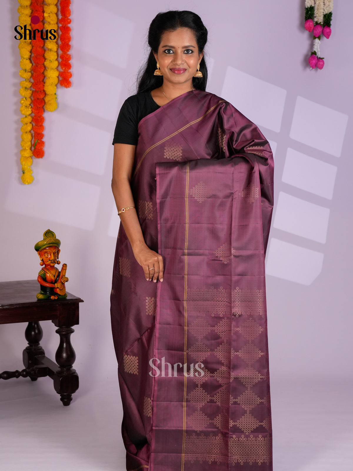 Buy Elegant Dark Purple Soft Silk Saree with Golden Kolam Motifs & Brocade Pallu