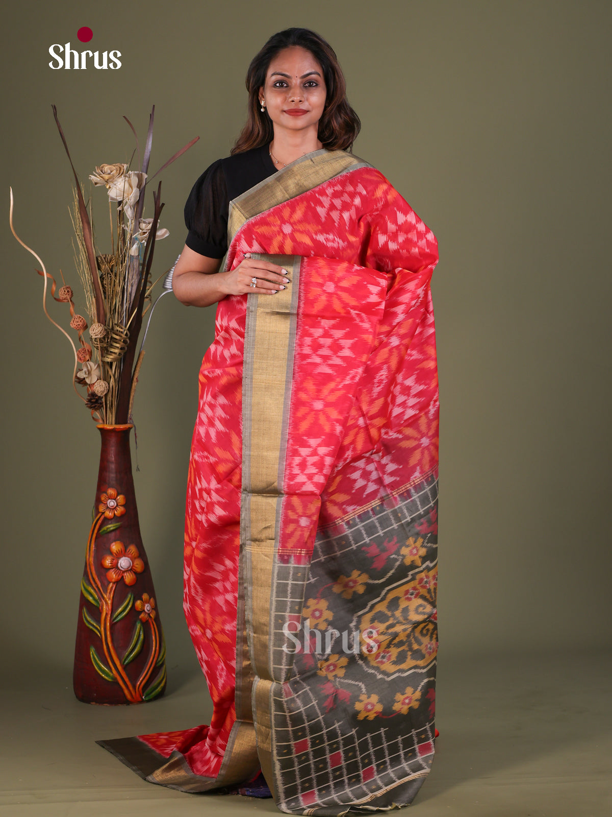 Dashing Red Pochampally Silk Cotton Saree With Floral Ikat Prints & Grey Zari Border