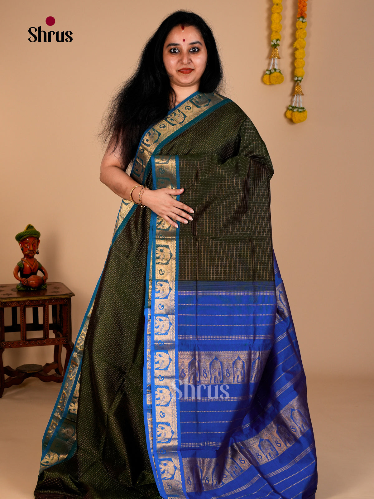 Buy Classy Deep Olive Silk Cotton Saree With Intricate Checks & Buttas, Royal Blue Zari Woven Border & Pallu