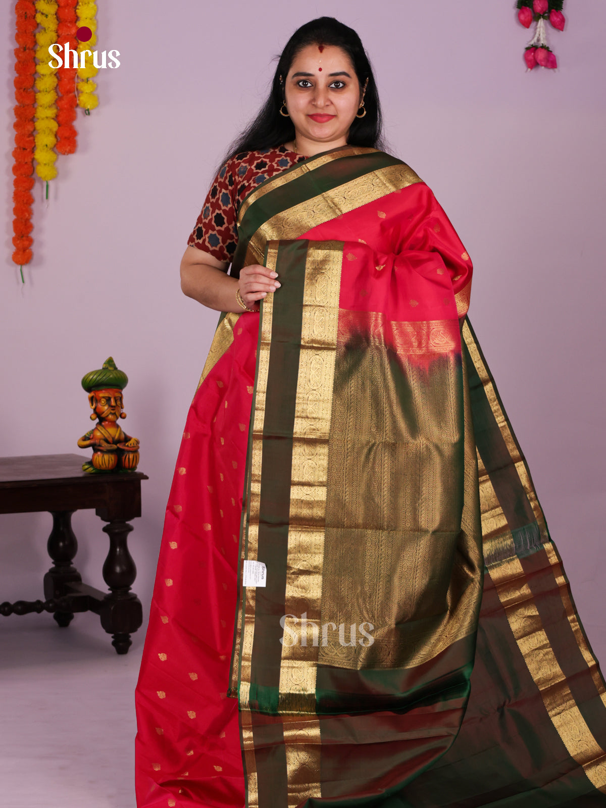 DLS16105 - Kanchipuram Butta design Saree - Shop on Shrus.com