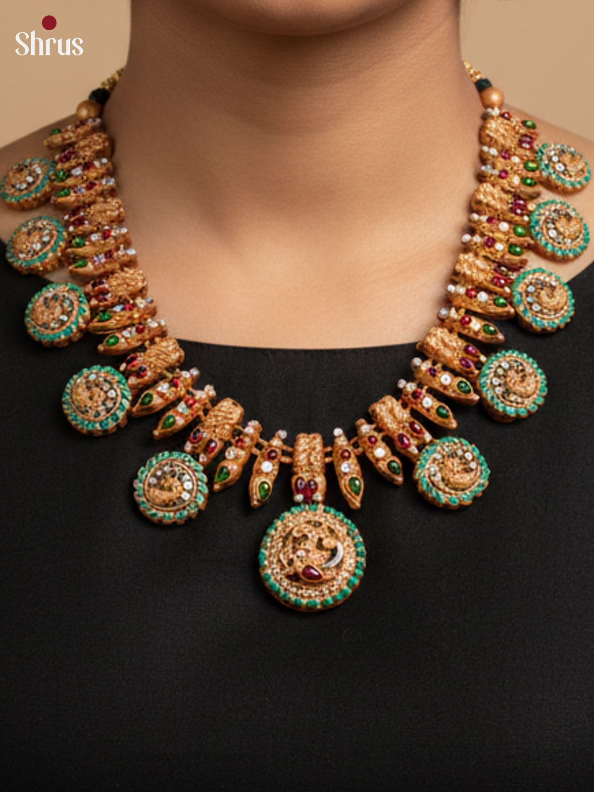 Hand crafted Gutta pulusu Terracotta Set with kemp stones -EAJ16004