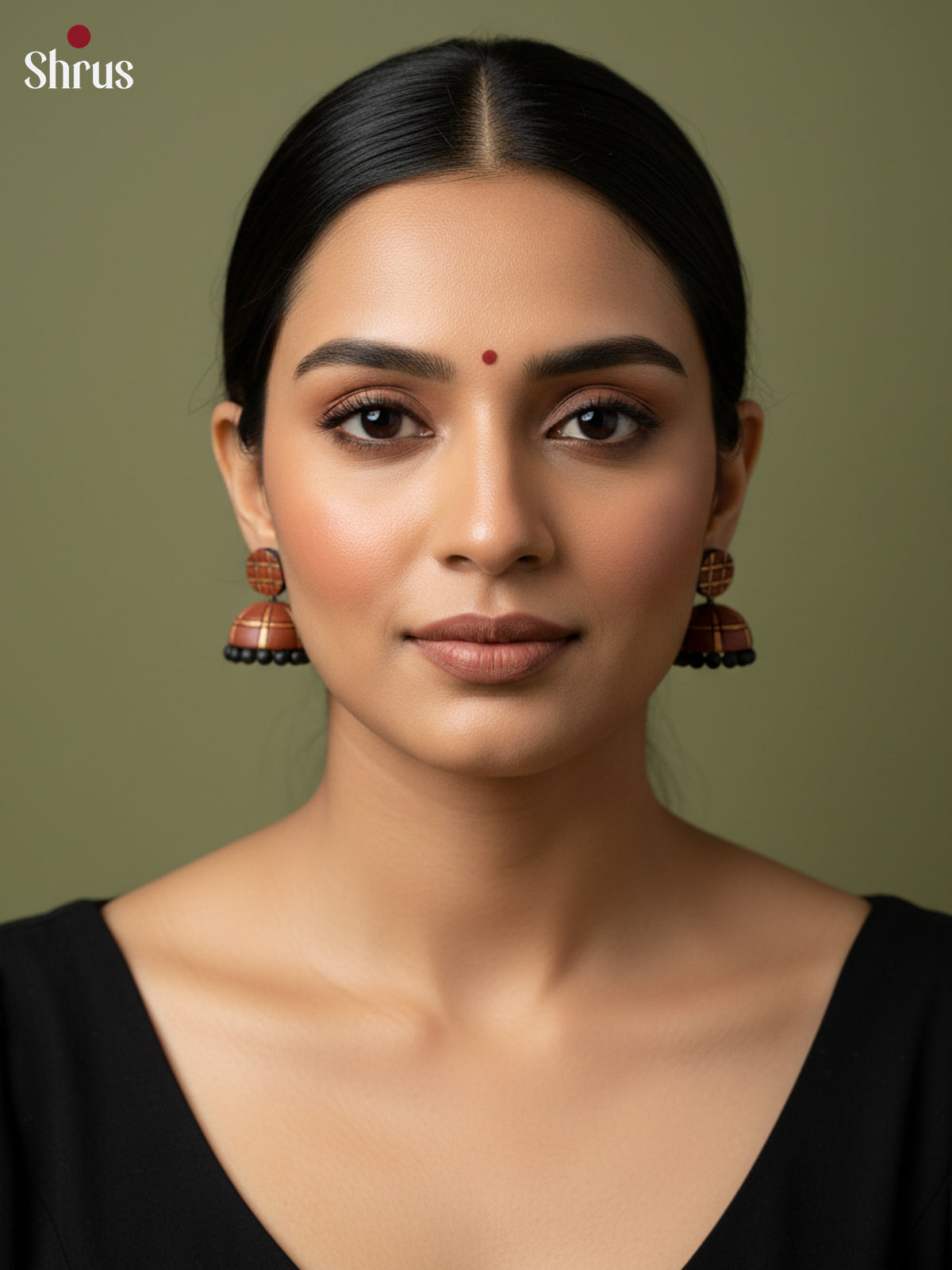 EAJ22011 - Earning - Saree - Shop on Shrus.com