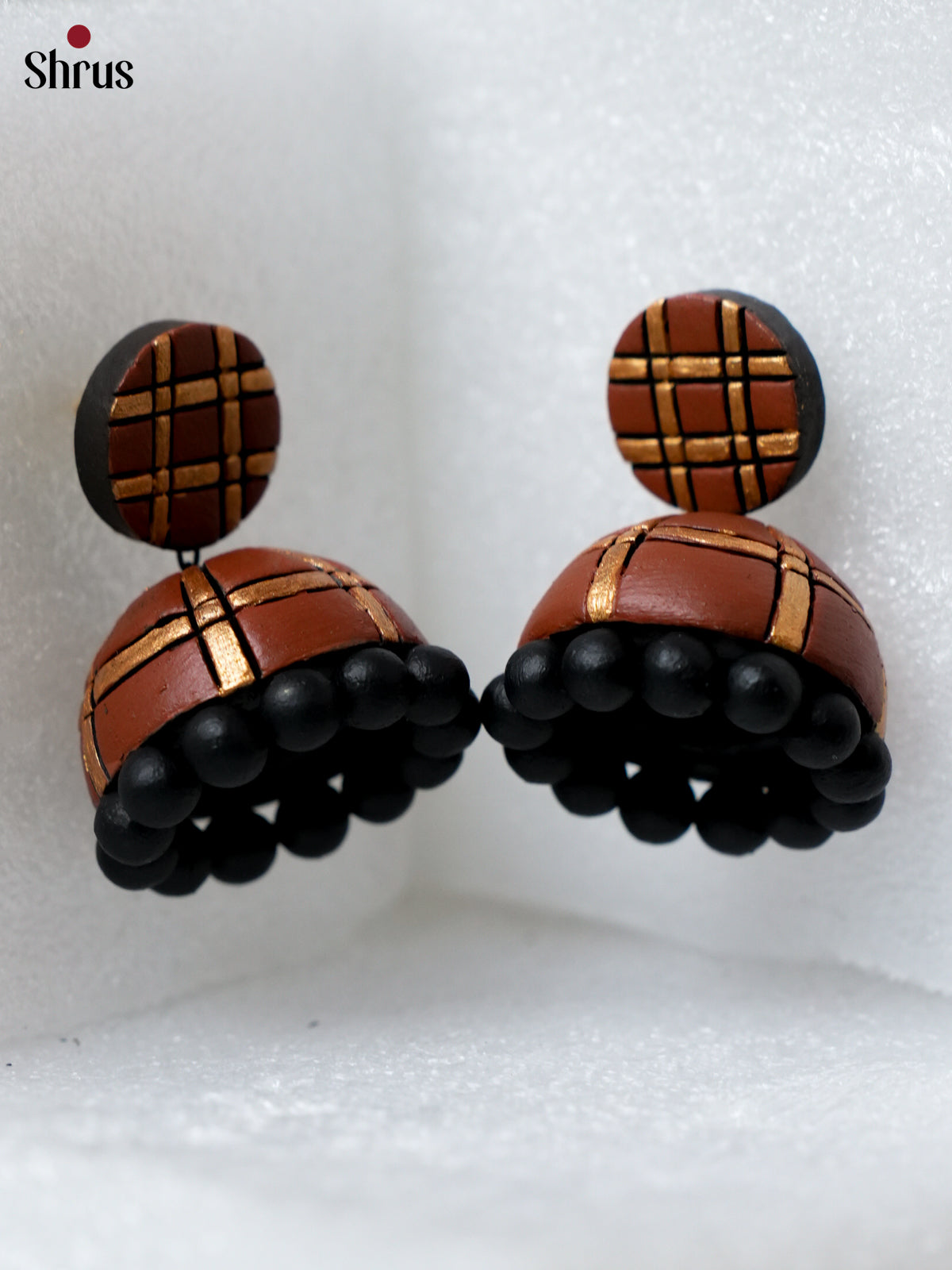 EAJ22011 - Earning - Saree - Shop on Shrus.com