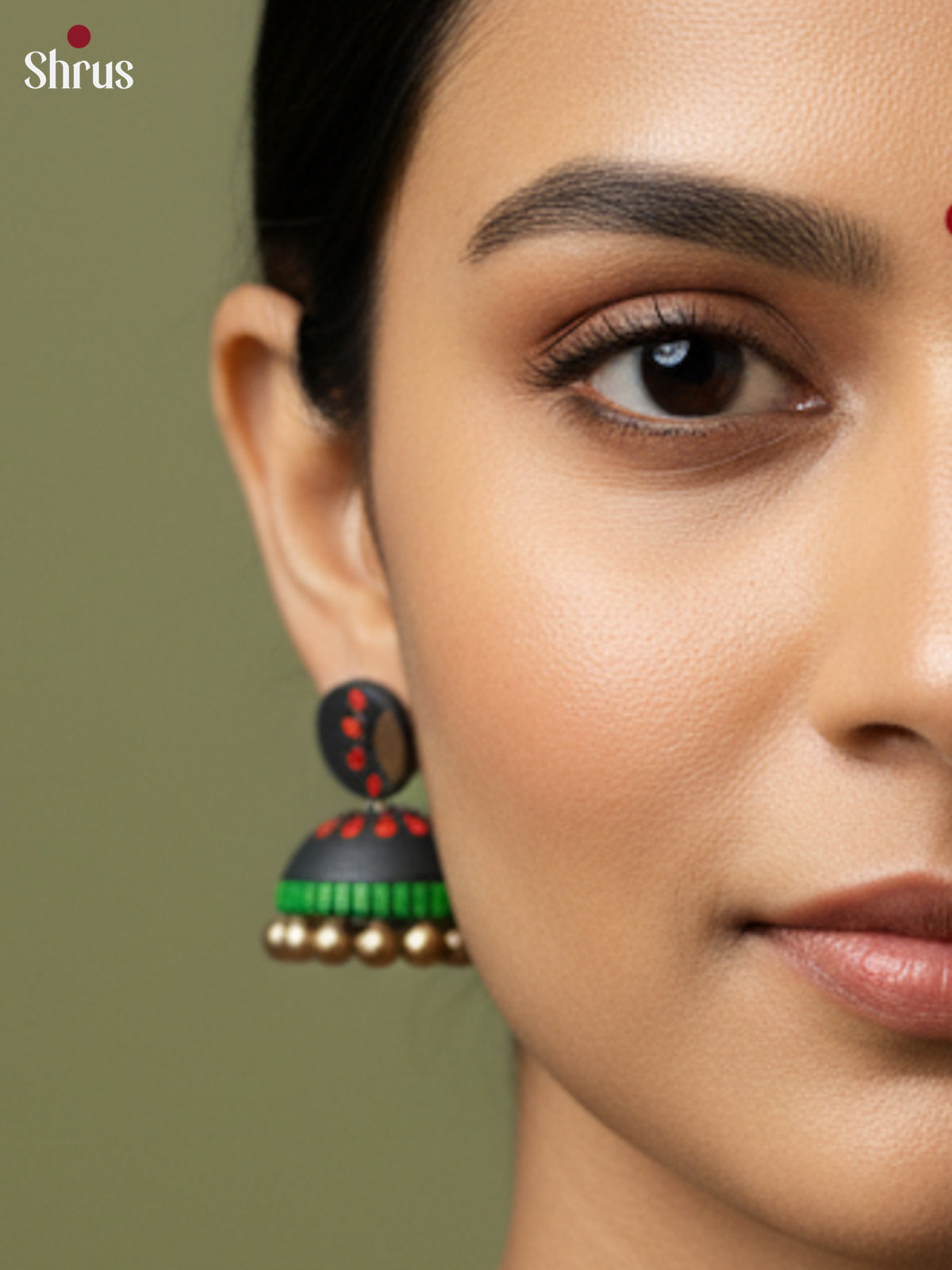 EAJ22015 - Earning - Saree - Shop on Shrus.com