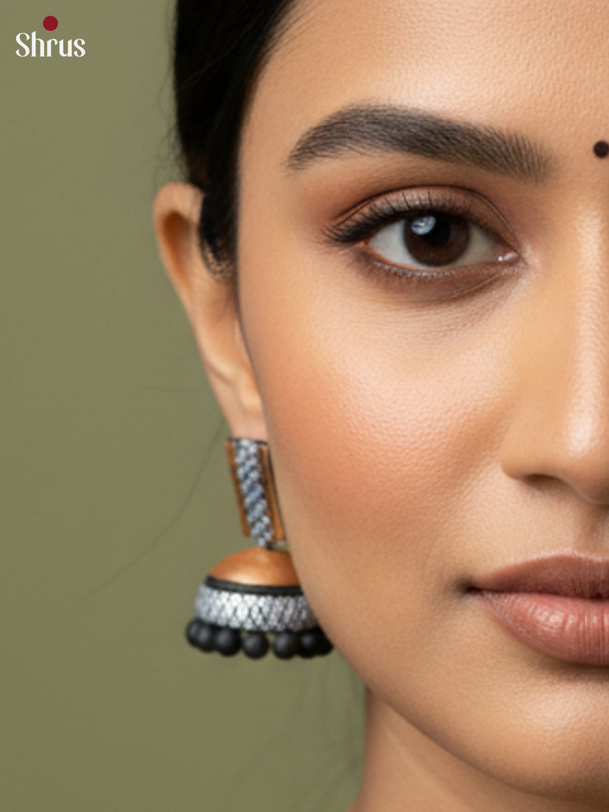 EAJ22025 - Earning - Saree - Shop on Shrus.com