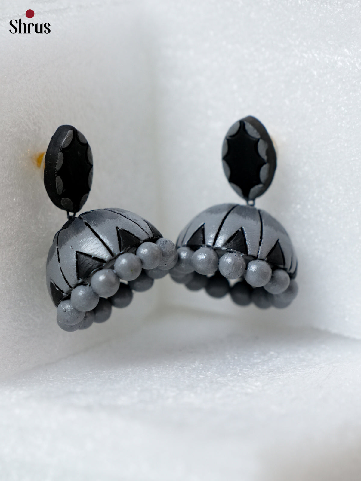 EAJ22026 - Earning - Saree - Shop on Shrus.com