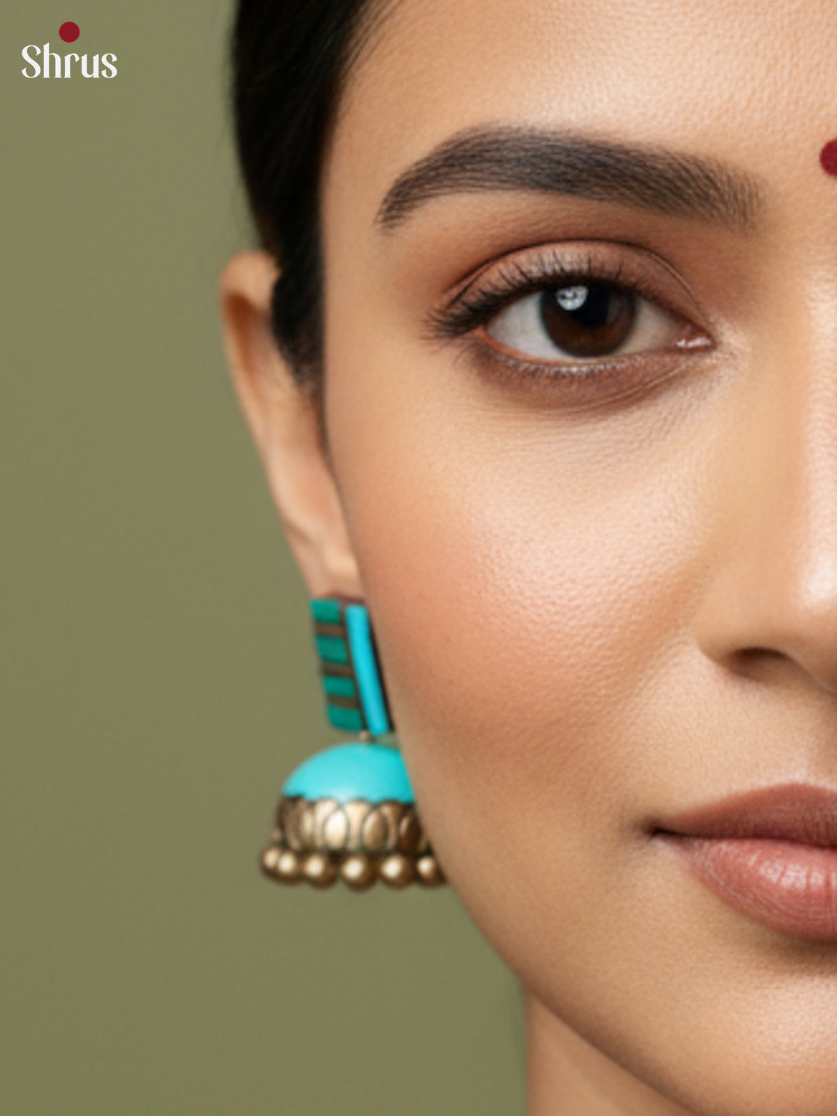 EAJ22029 - Earning - Saree - Shop on Shrus.com