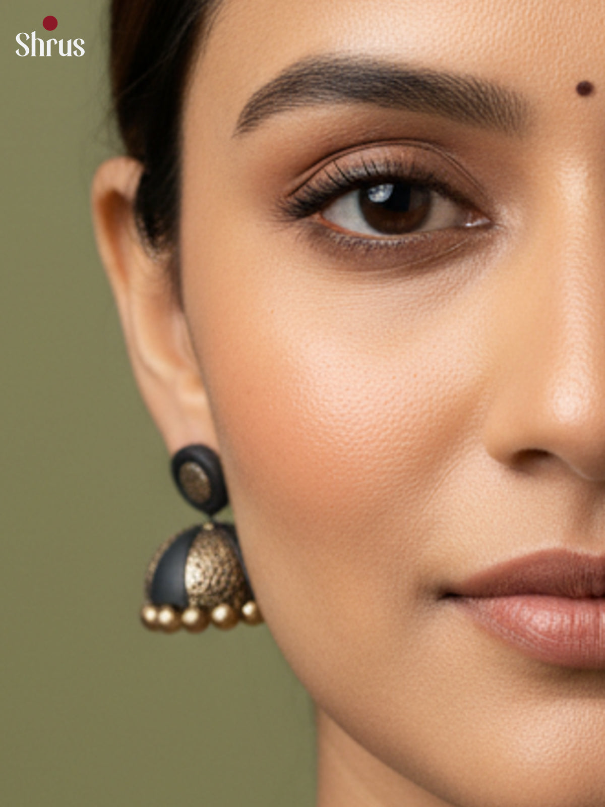 EAJ22030 - Earning - Saree - Shop on Shrus.com