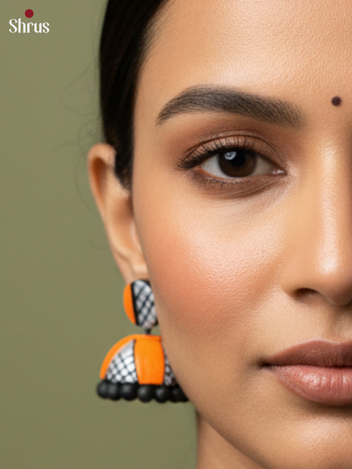 EAJ22040 - Earning - Saree - Shop on Shrus.com